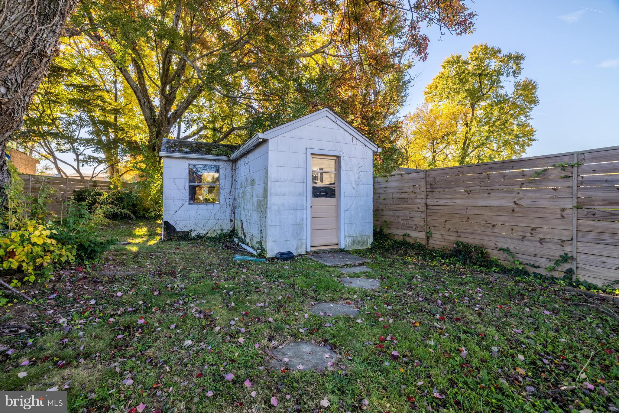 GLENMONT HILLS - Residential