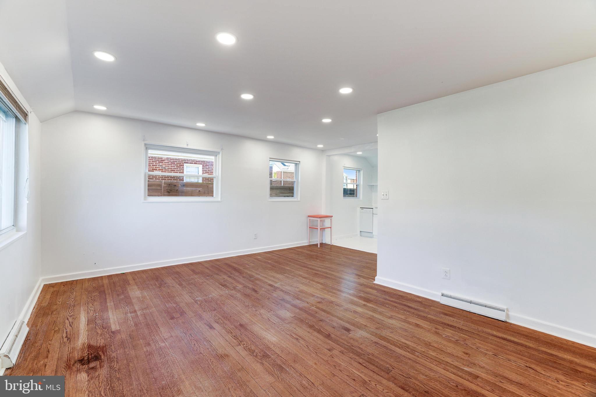 GLENMONT HILLS - Residential