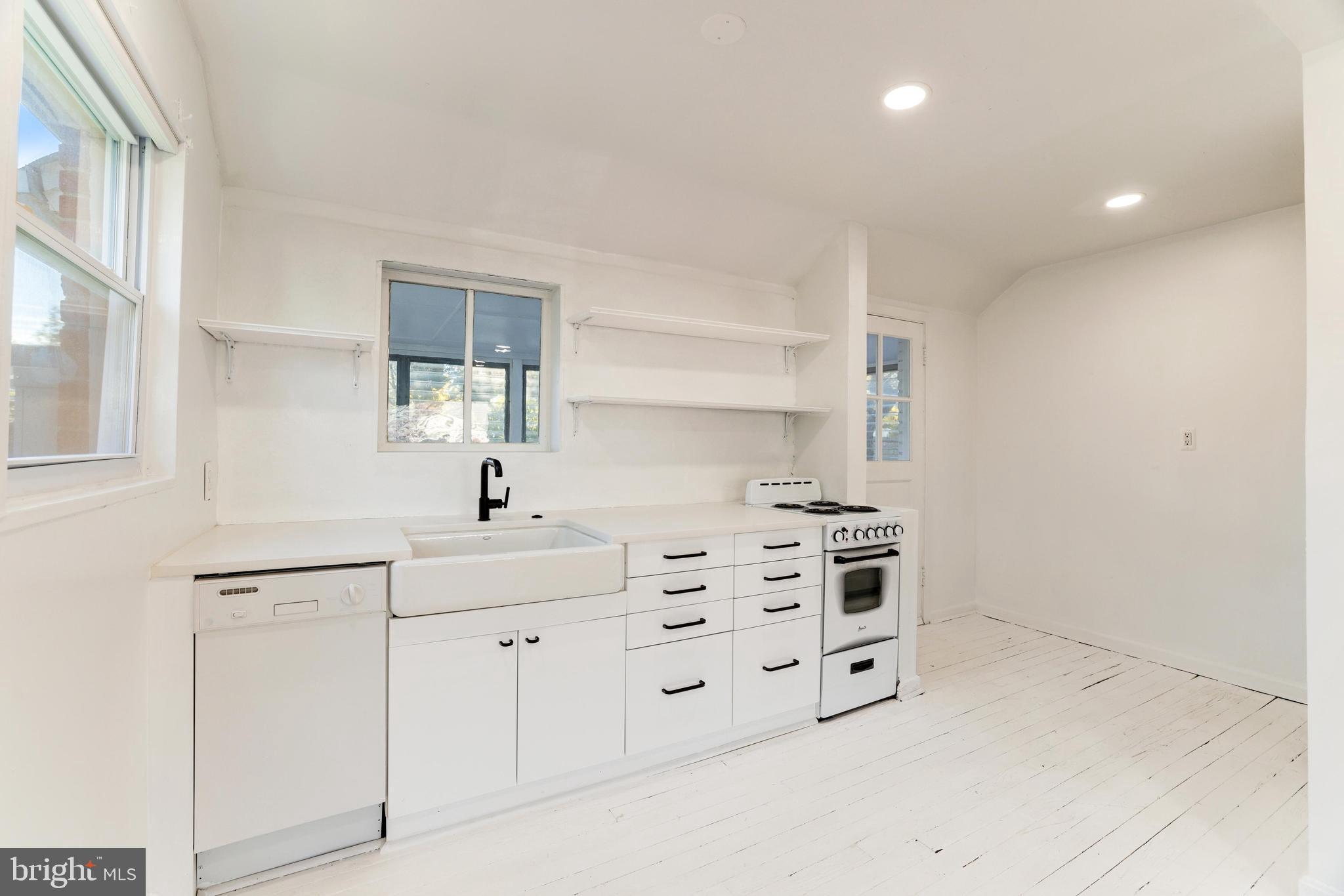 GLENMONT HILLS - Residential