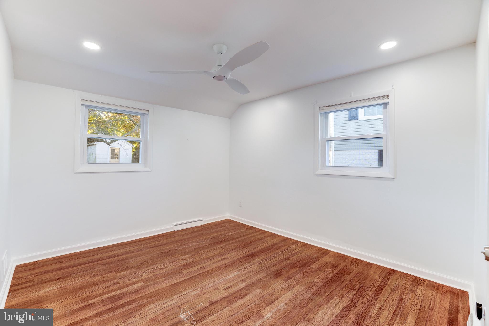 GLENMONT HILLS - Residential