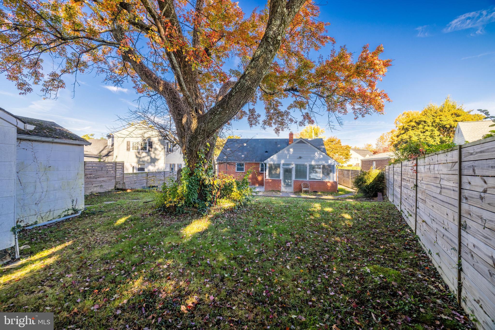 GLENMONT HILLS - Residential