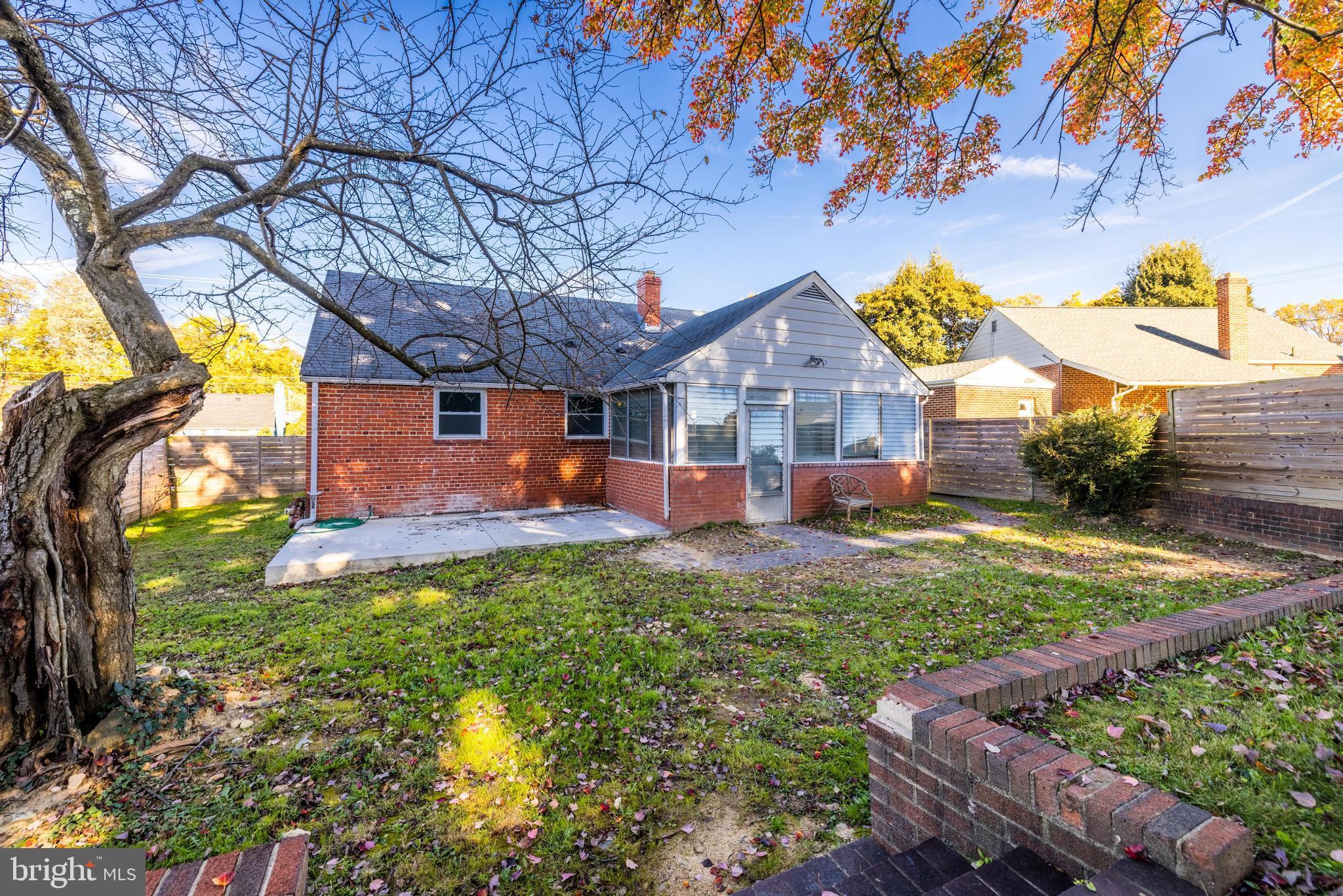 GLENMONT HILLS - Residential