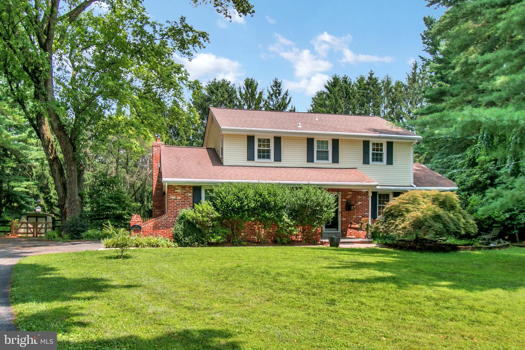 4 Hunters Circle, Newark, DE 19711