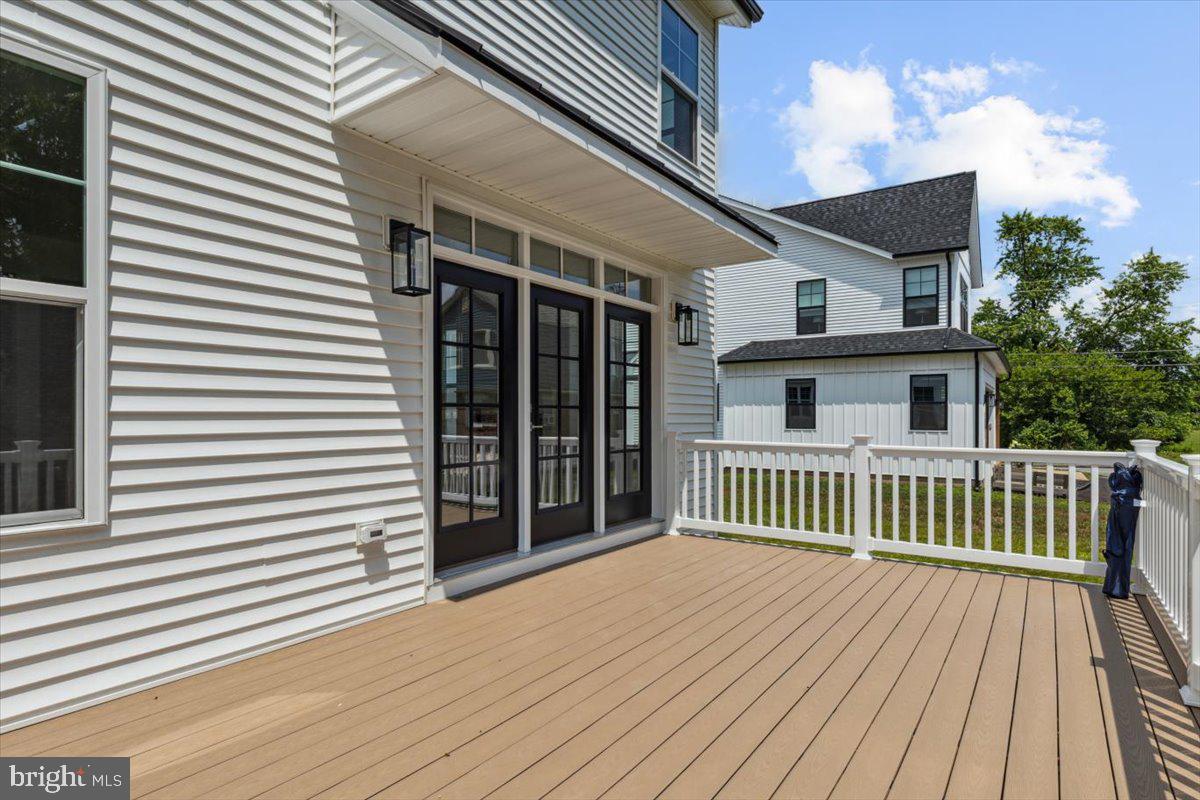 PLYMOUTH VALLEY - Residential