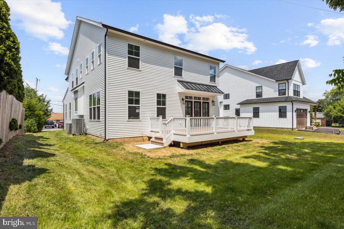 PLYMOUTH VALLEY - Residential