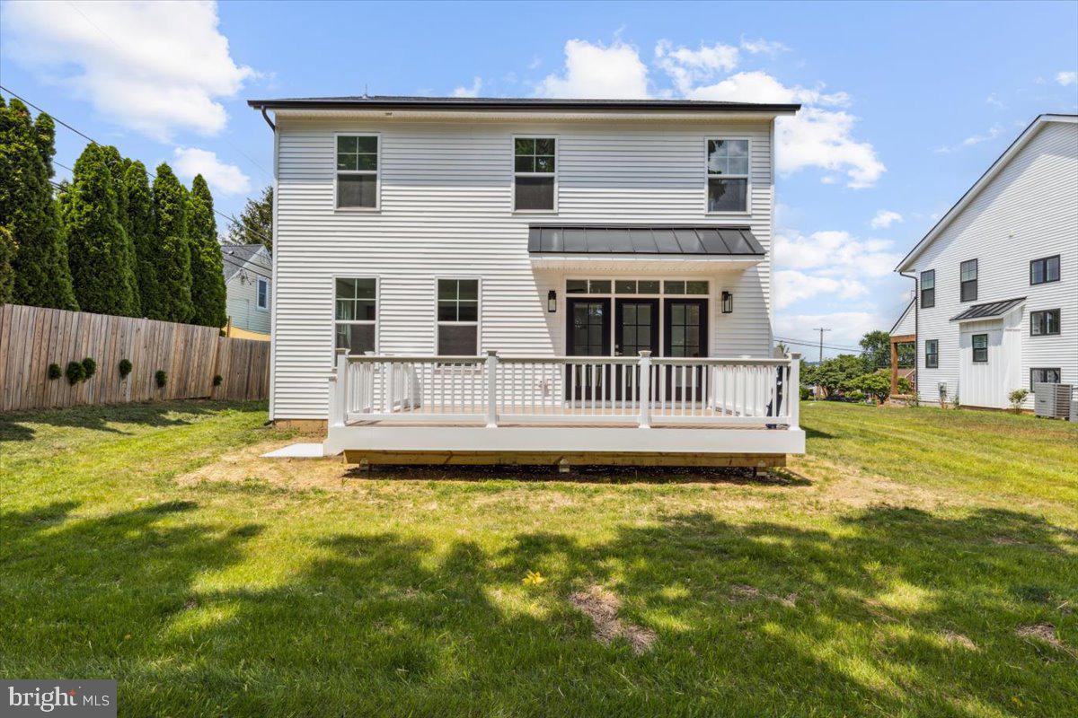 PLYMOUTH VALLEY - Residential