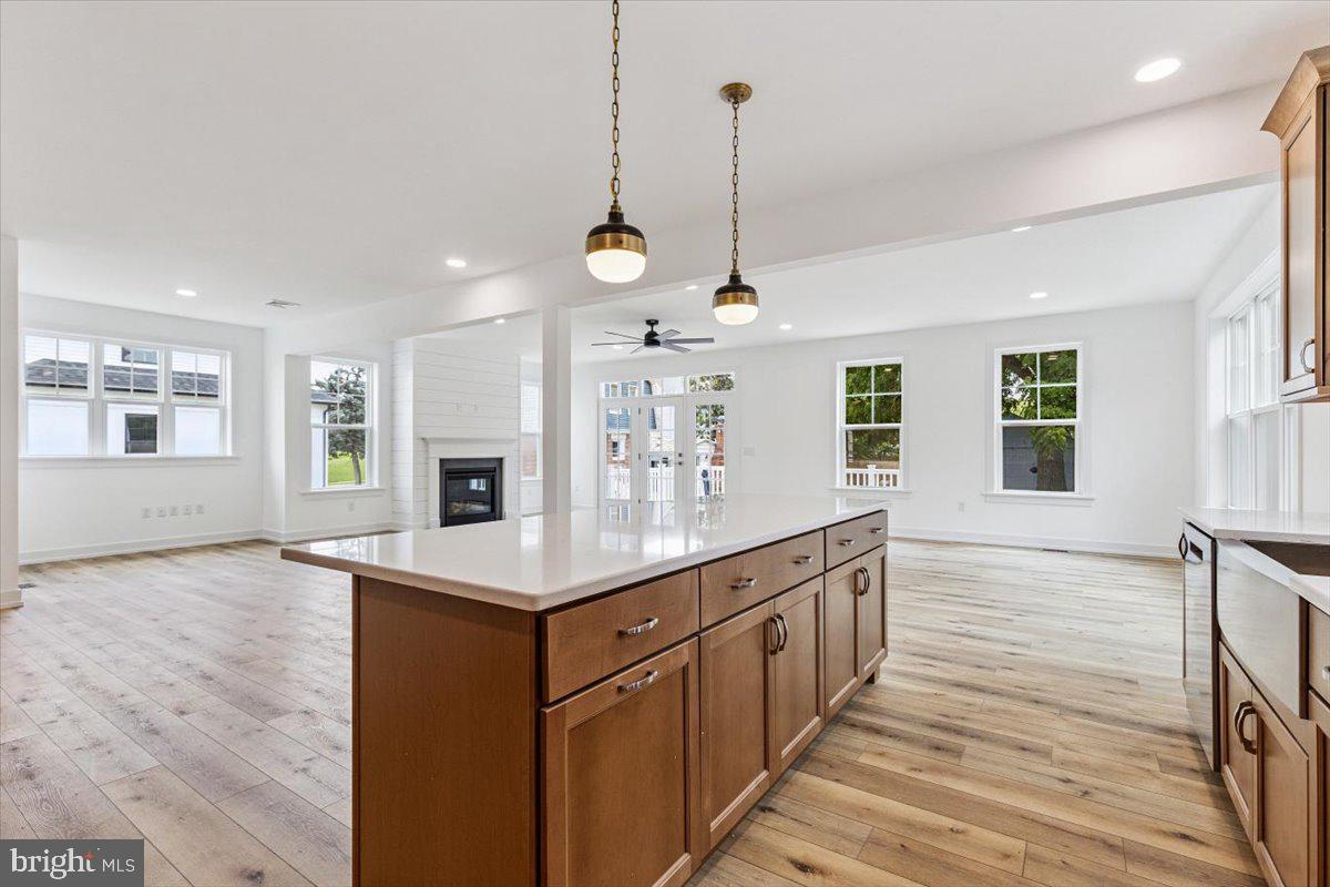 PLYMOUTH VALLEY - Residential