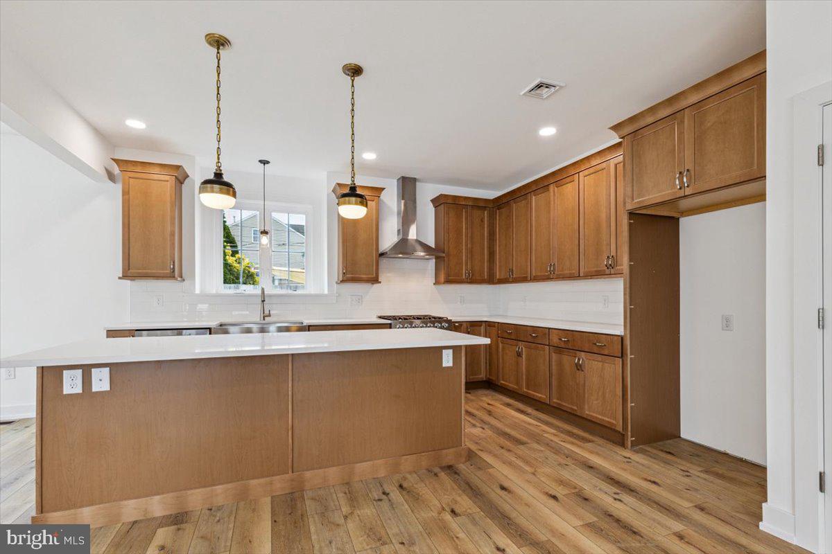 819 CHERRY LANE