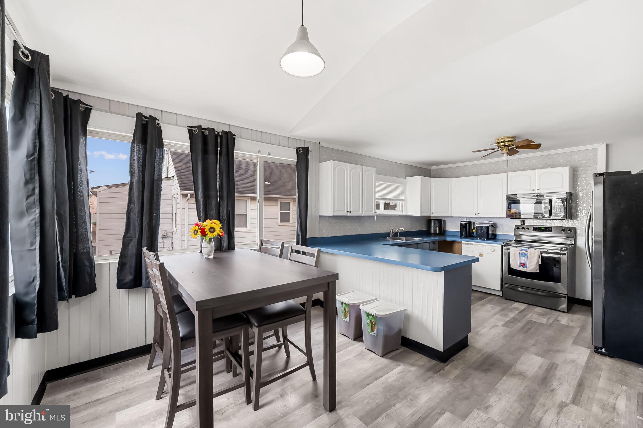 ROSEWALD BEACH - Residential