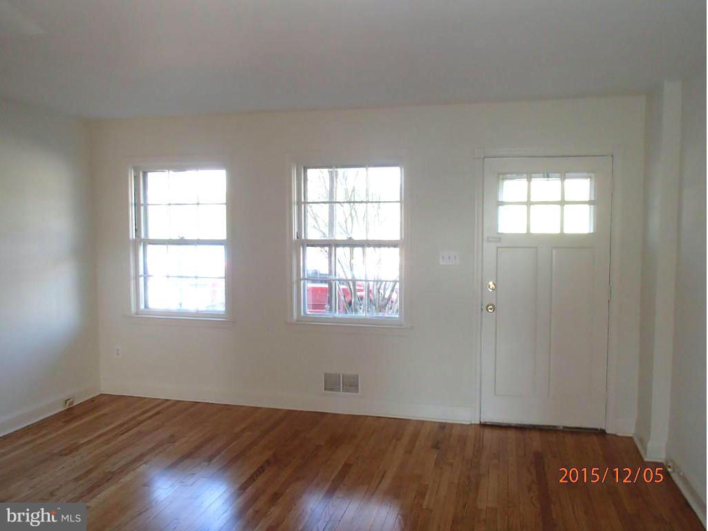 MEDFIELD - Residential