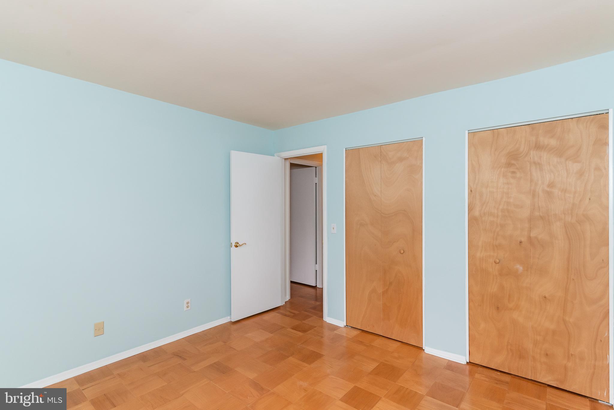 HICKORY HILLS - Residential