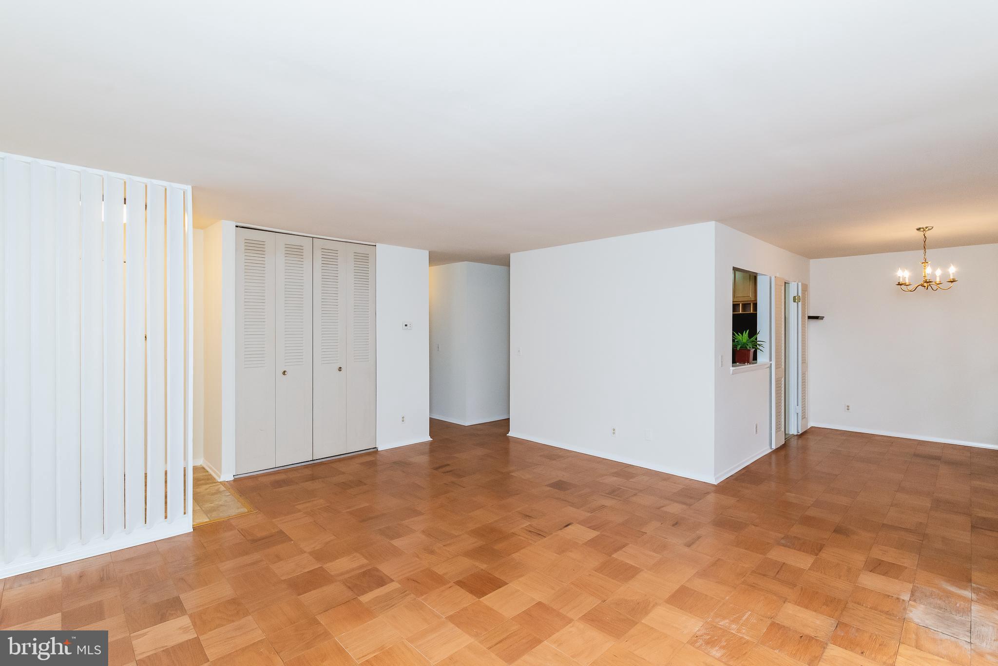 HICKORY HILLS - Residential