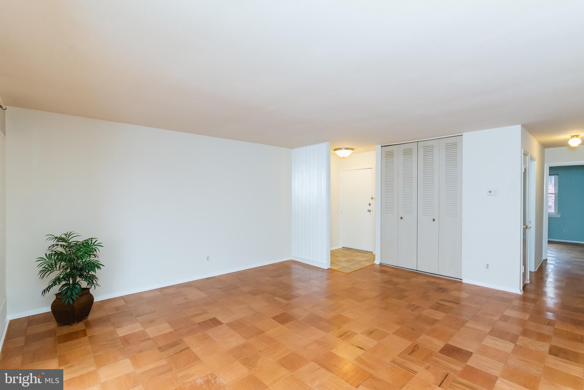 HICKORY HILLS - Residential