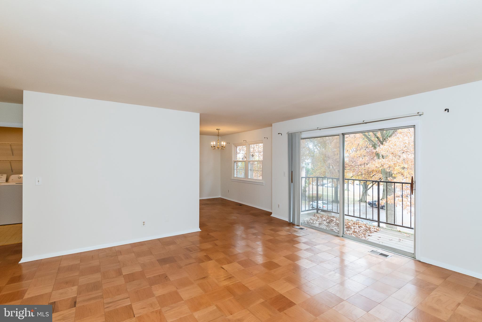 HICKORY HILLS - Residential