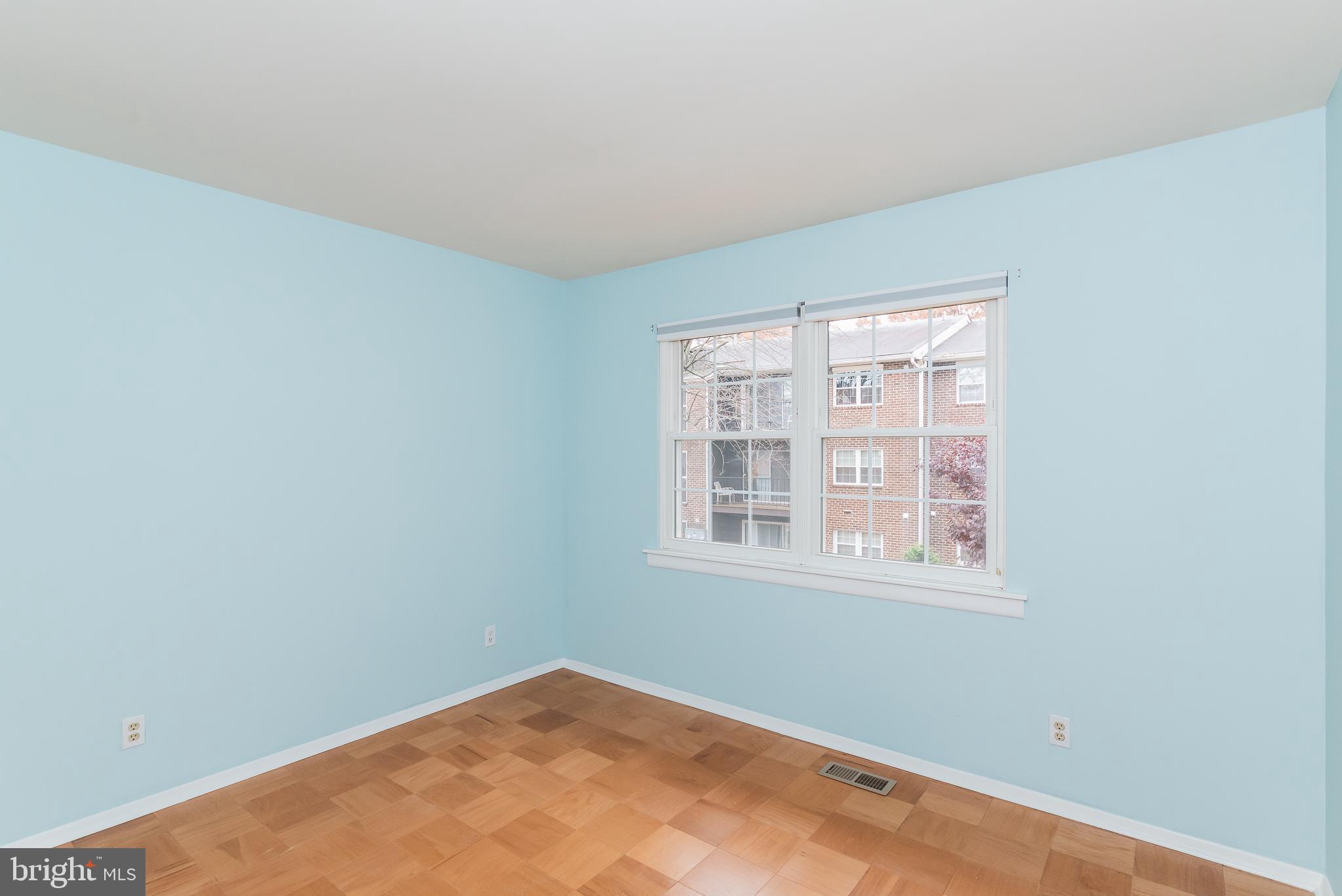 HICKORY HILLS - Residential