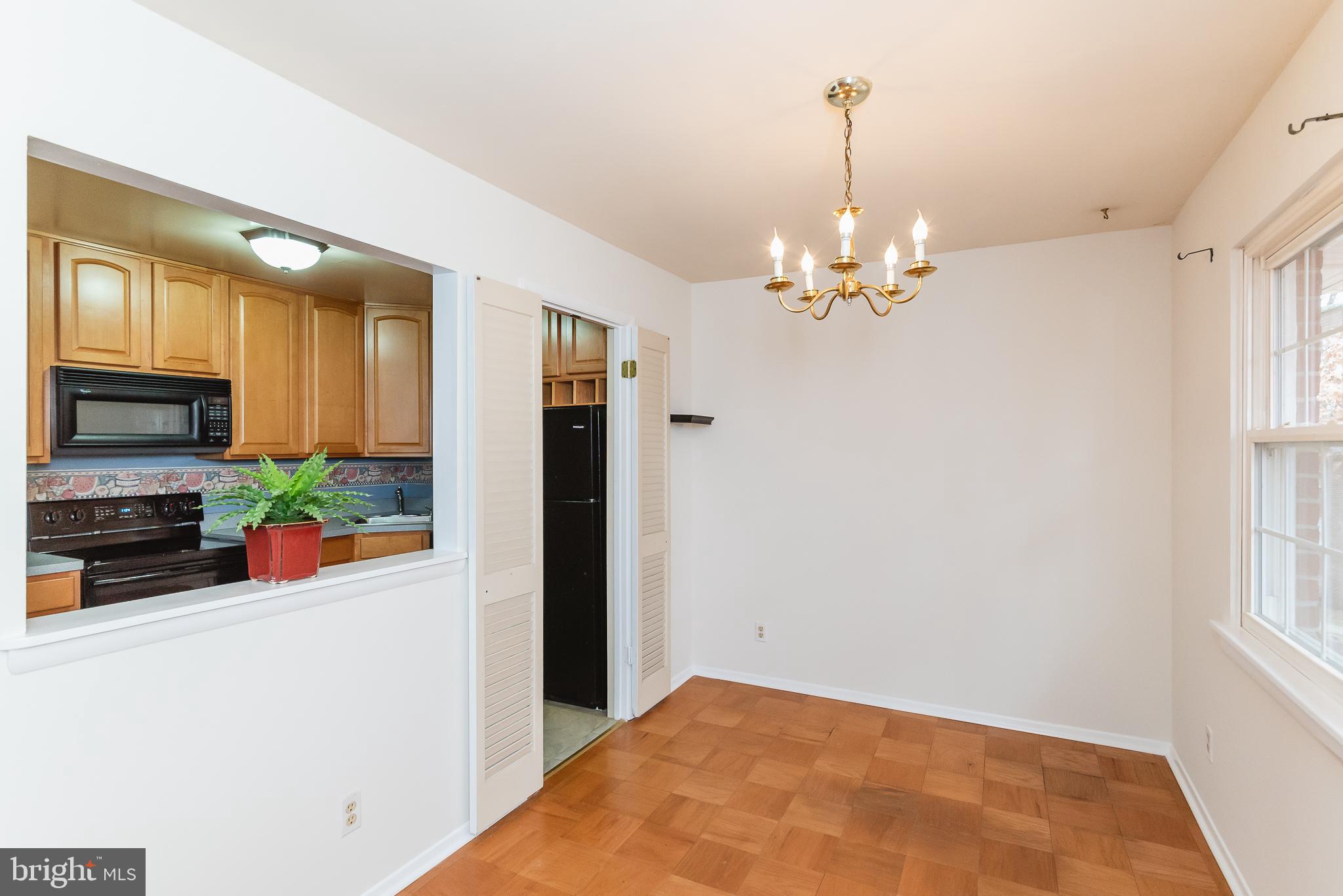 HICKORY HILLS - Residential