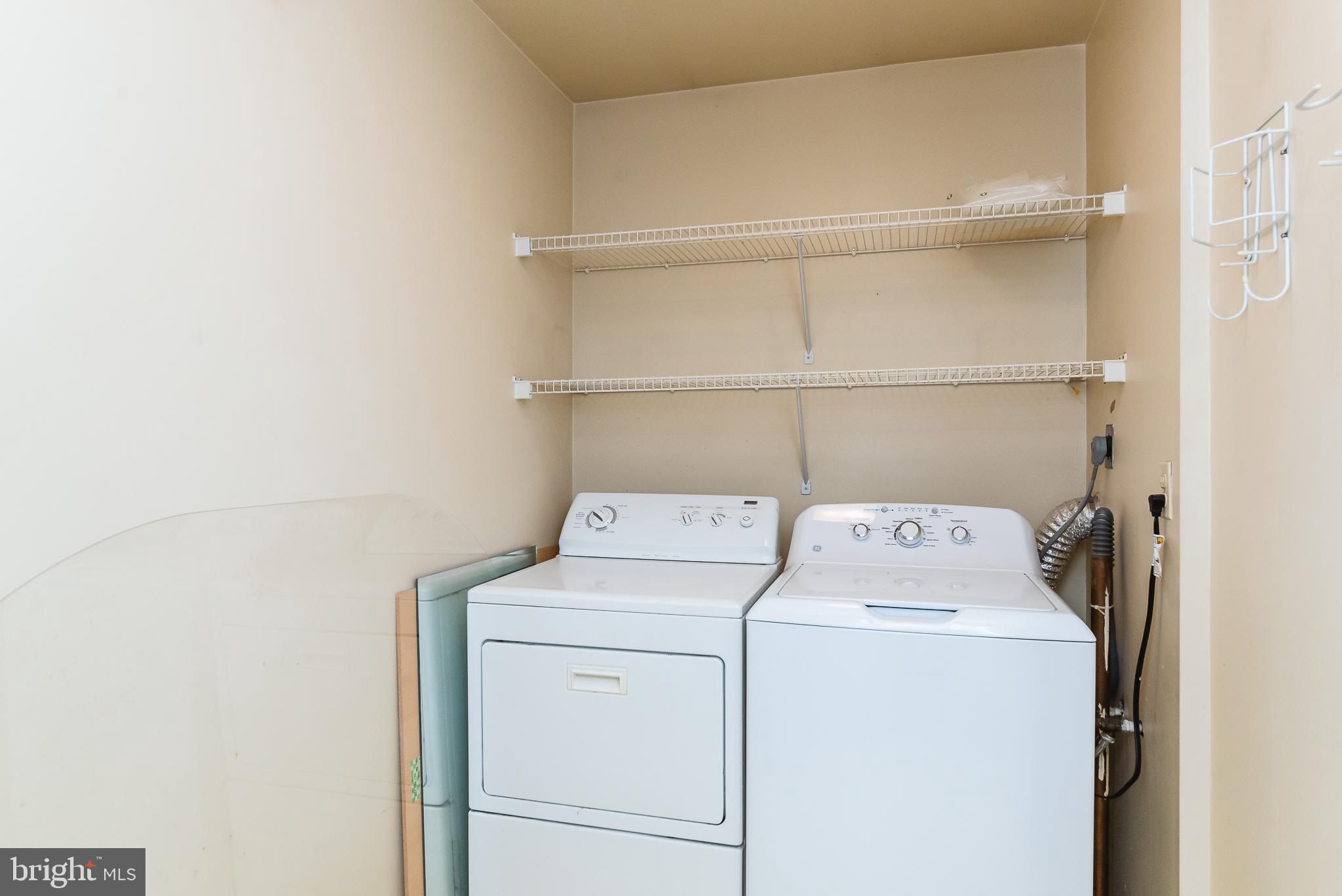 HICKORY HILLS - Residential