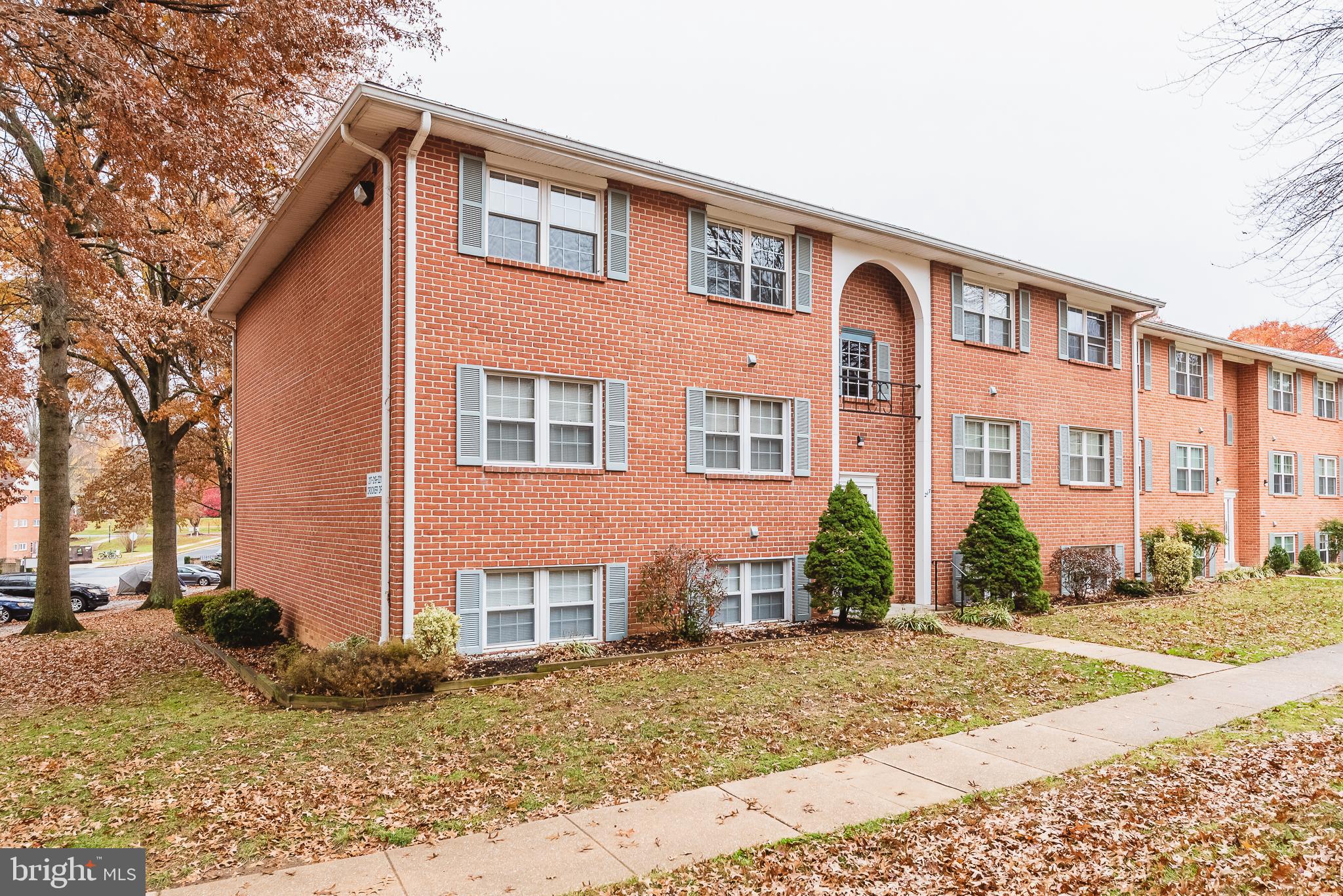 HICKORY HILLS - Residential