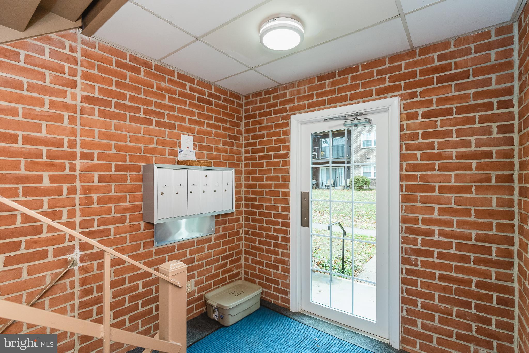 HICKORY HILLS - Residential