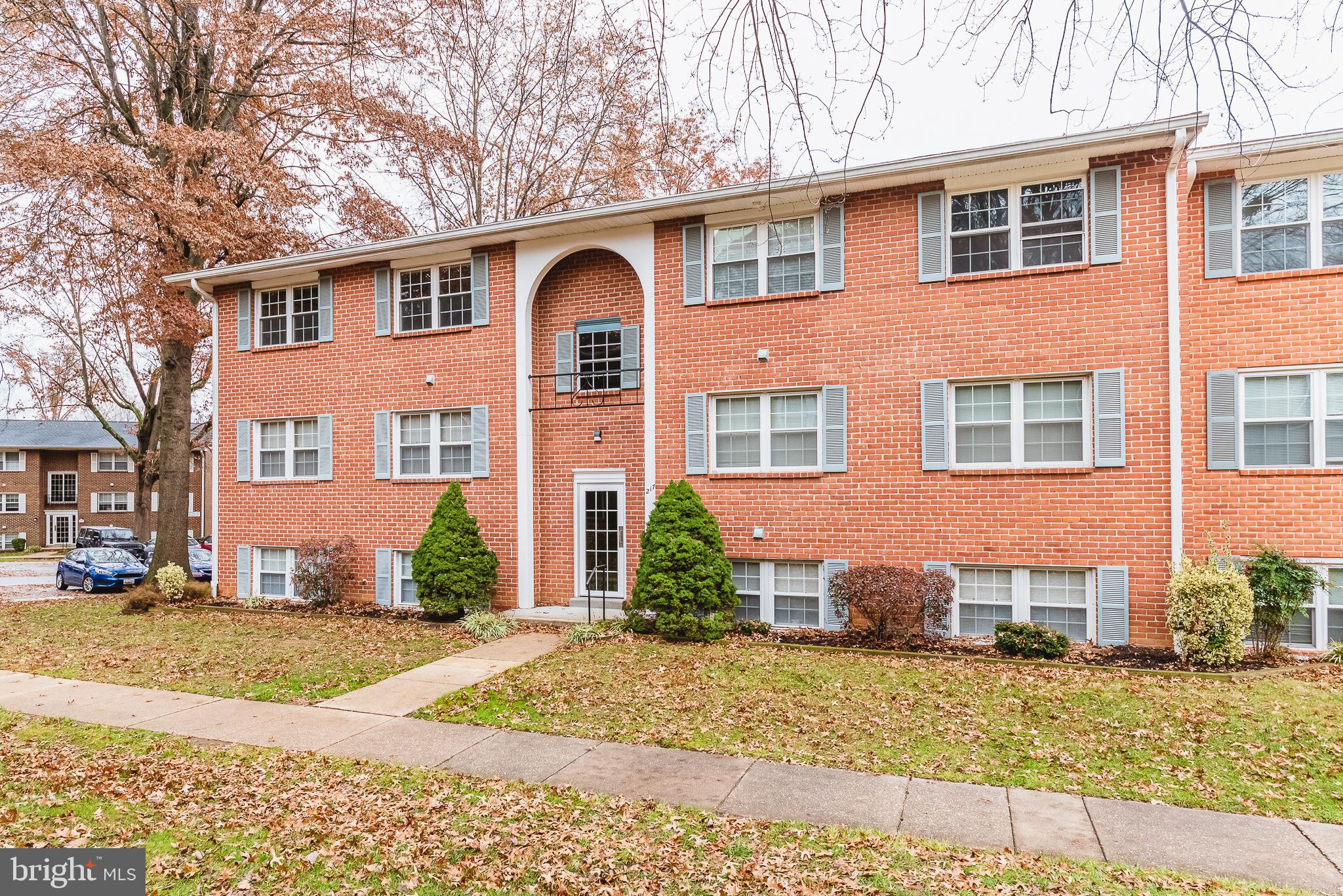 HICKORY HILLS - Residential