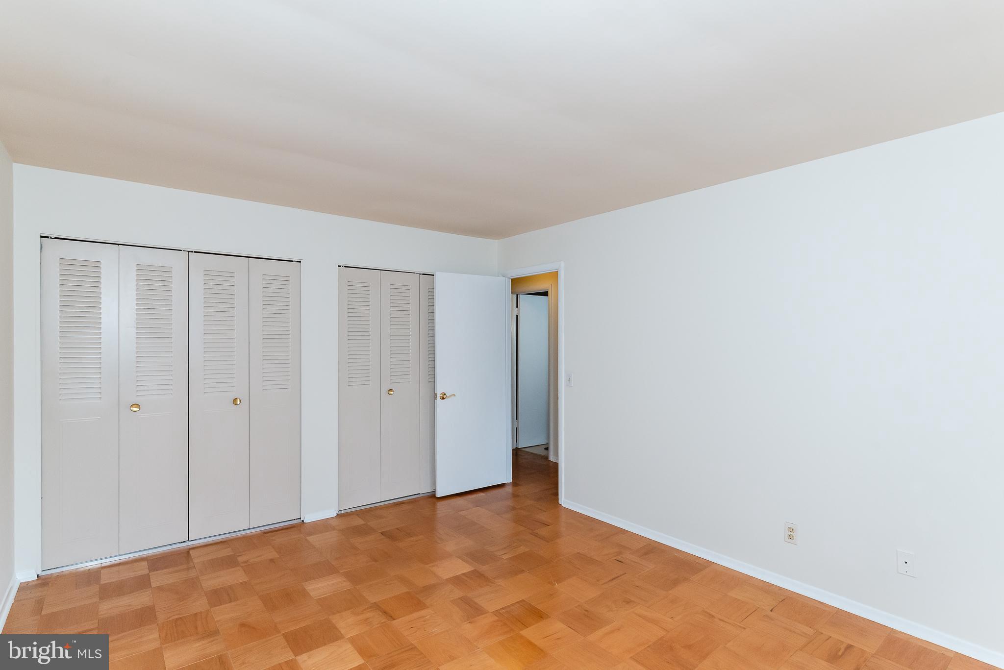 HICKORY HILLS - Residential