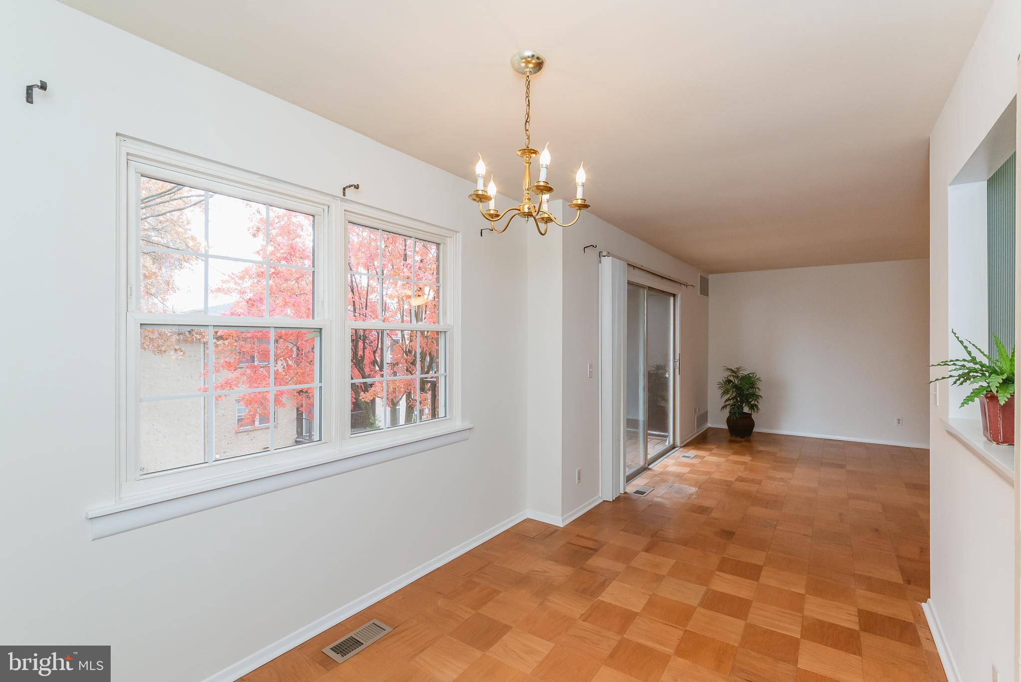 HICKORY HILLS - Residential