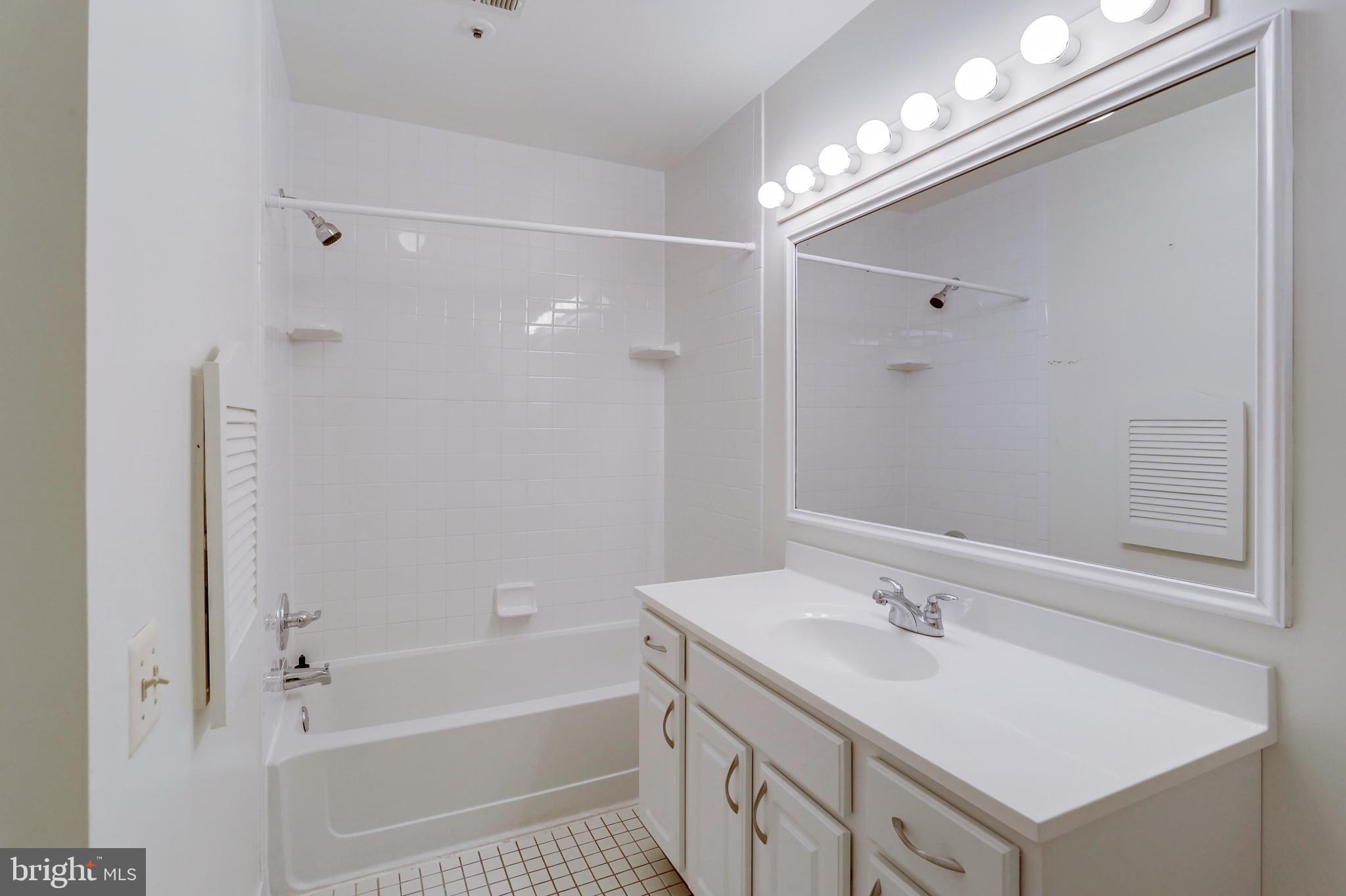 GABLES OF TUCKERMAN - Residential