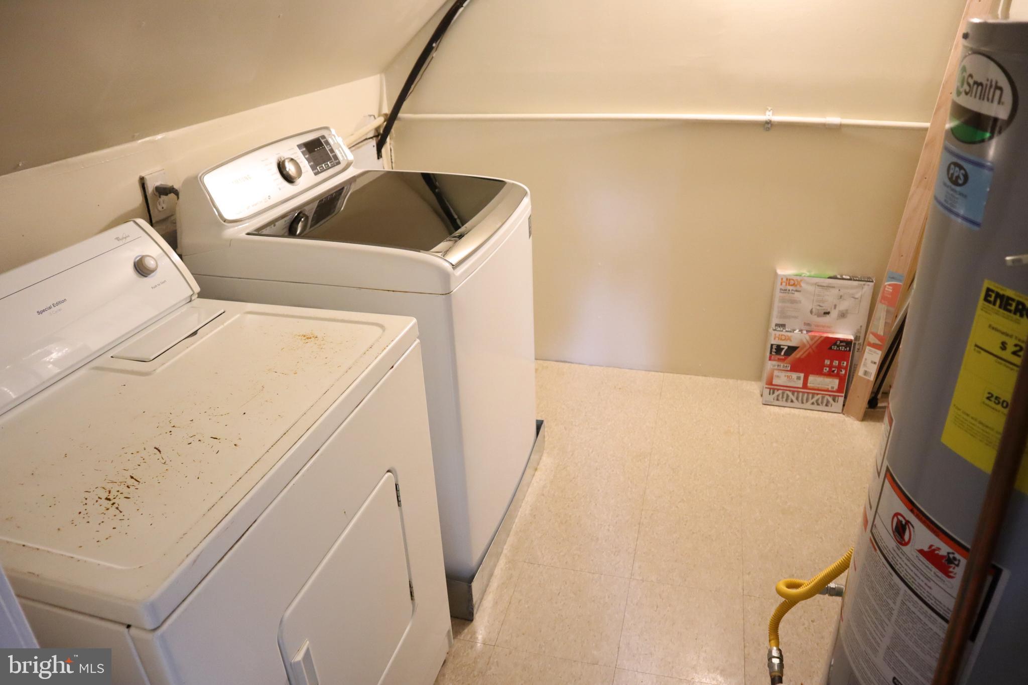 TWINBROOK - Residential Lease