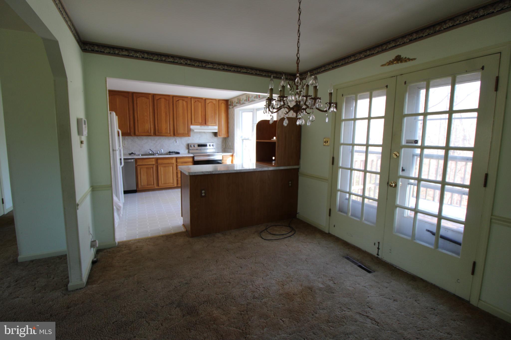 GOLDEN BEACH - Residential