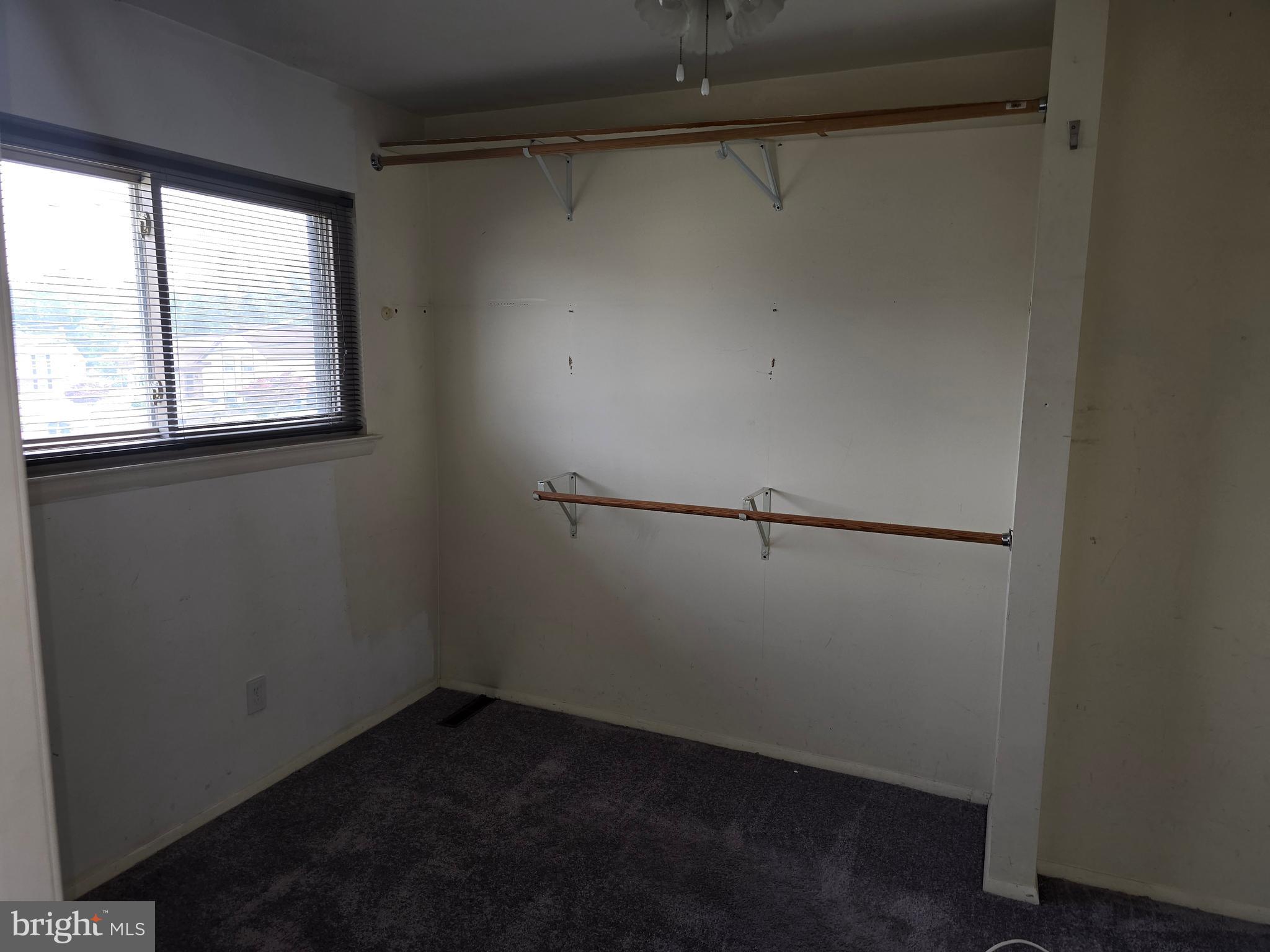 LAYDON PARK - Residential