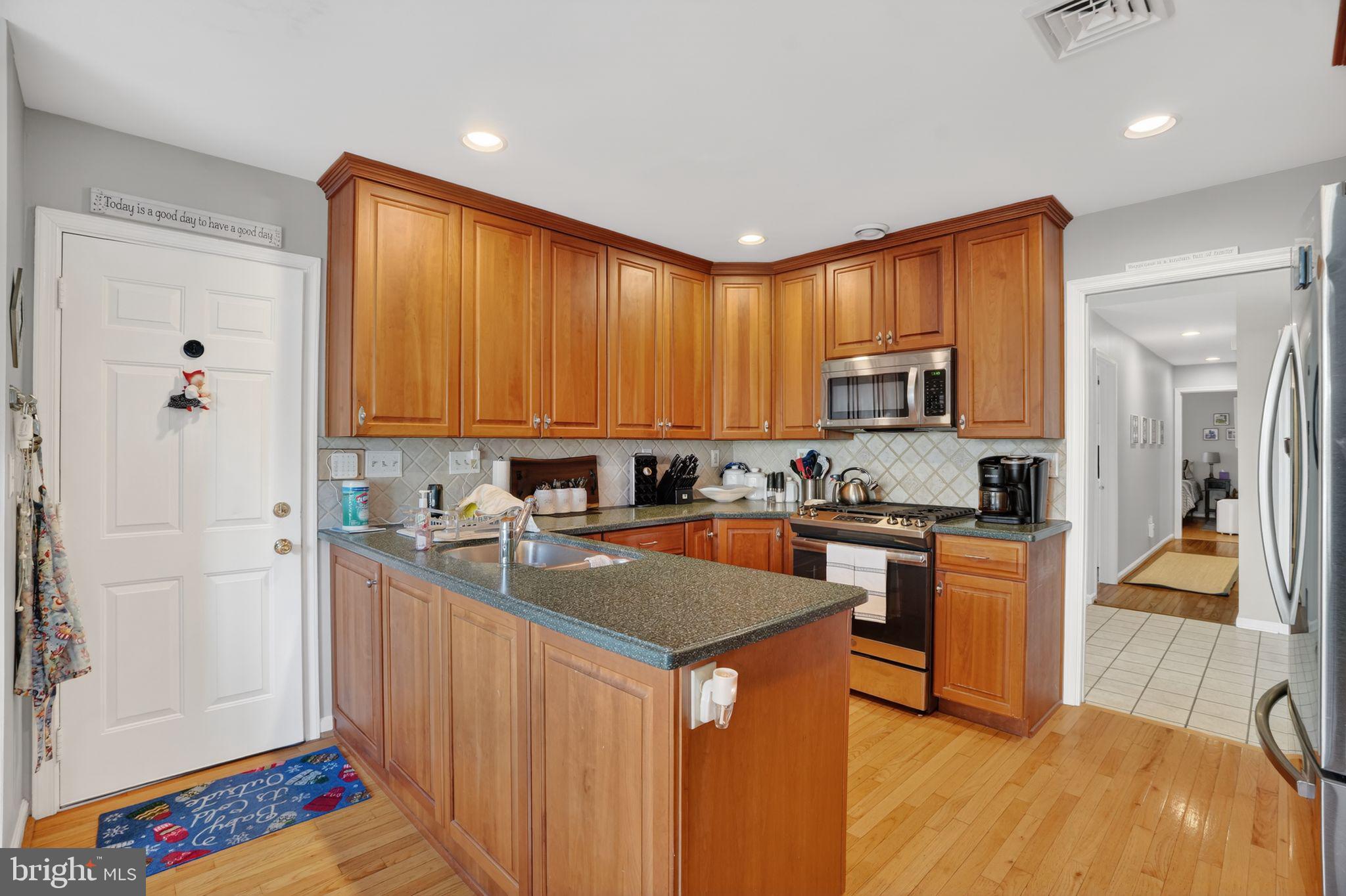 RADLEY RUN MEWS - Residential