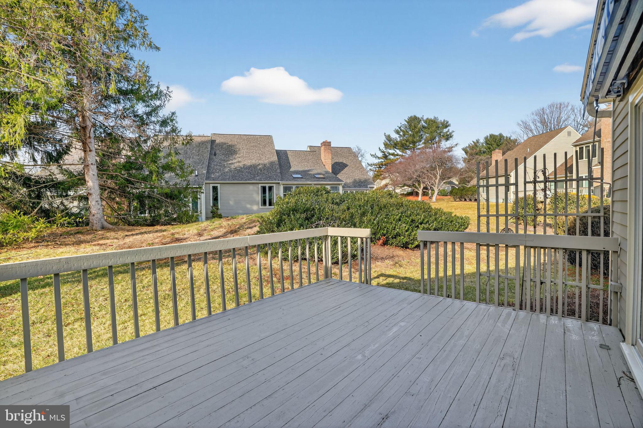 RADLEY RUN MEWS - Residential