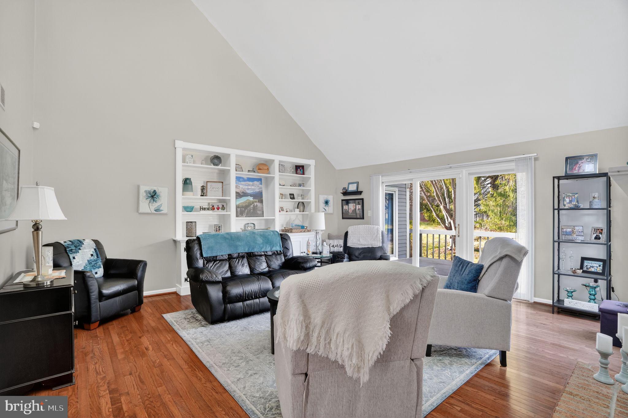 RADLEY RUN MEWS - Residential