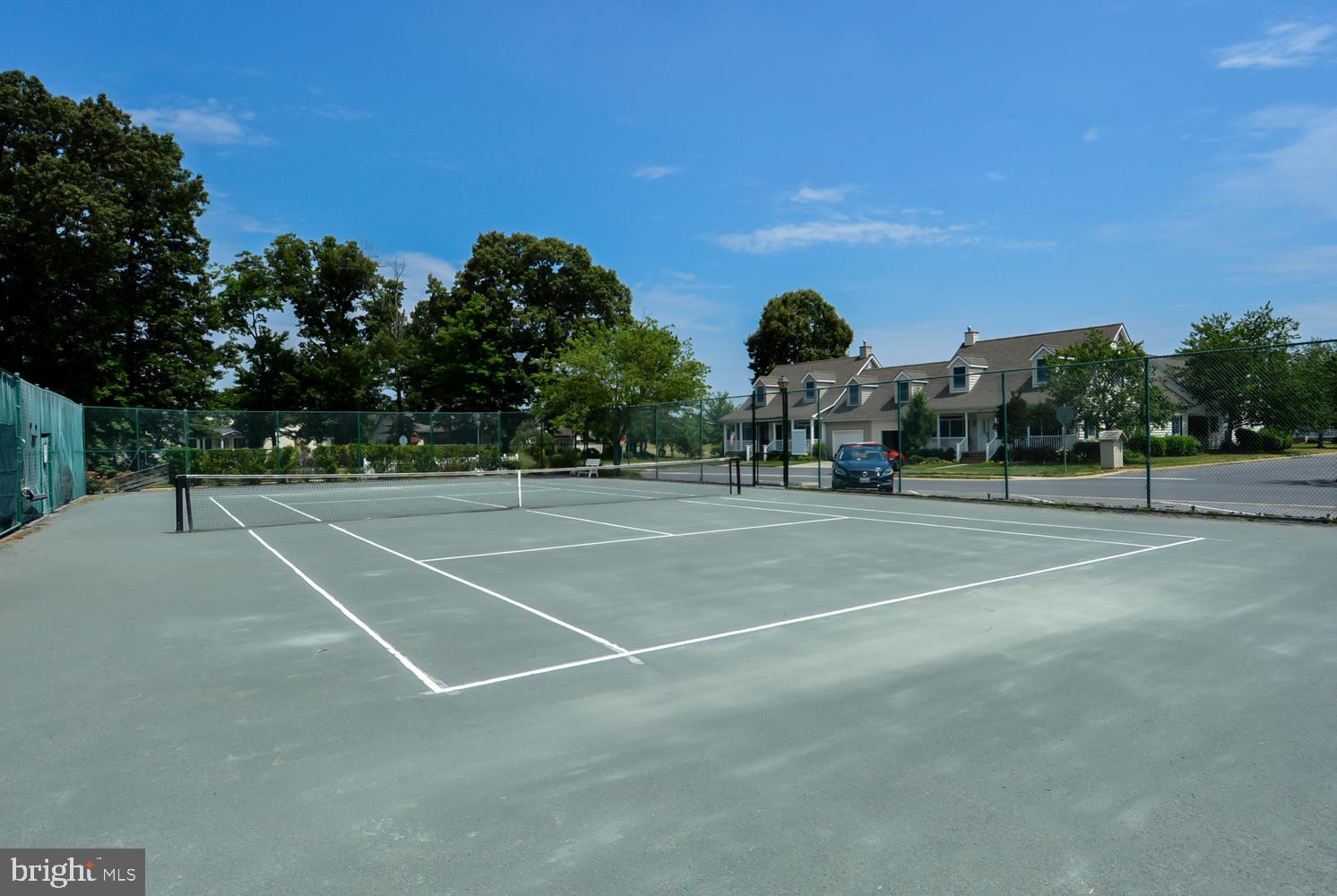 EASTON CLUB - Residential Lease