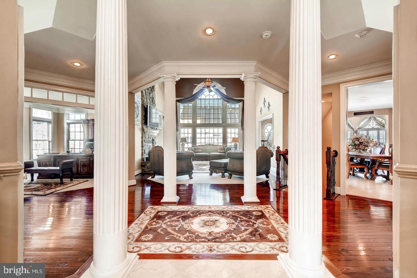 7162 SOMERTON COURT