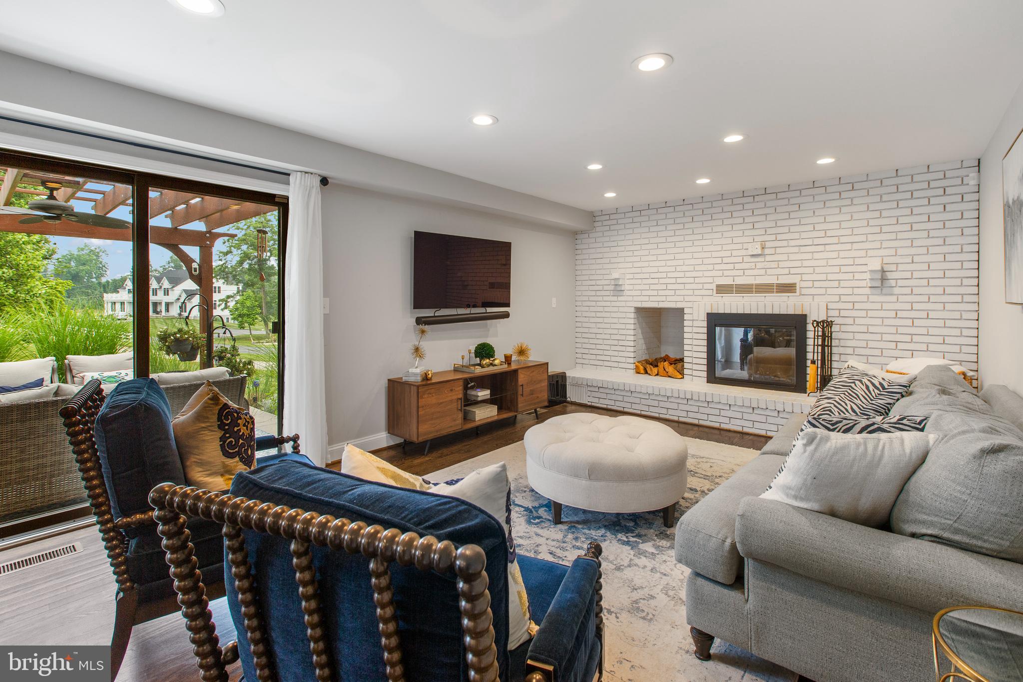 GREENSPRING VALLEY - Residential