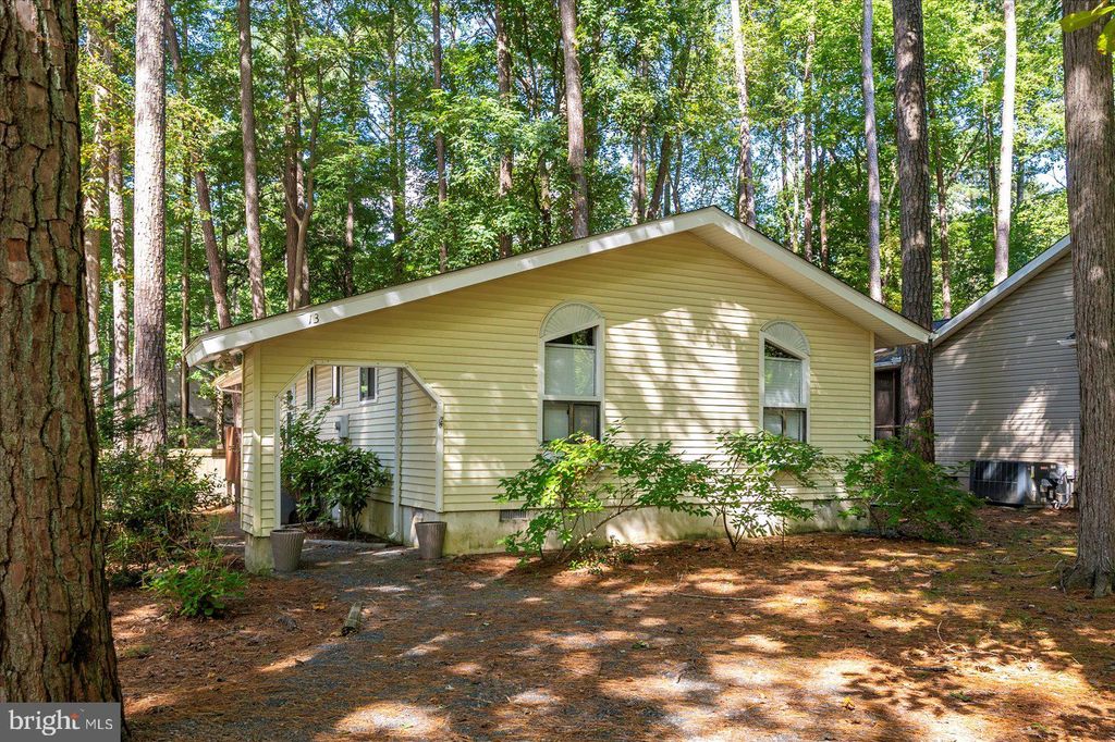 Photo of 13 Falcon Bridge Road, OCEAN PINES, MD 21811 (MLS # MDWO2033770)