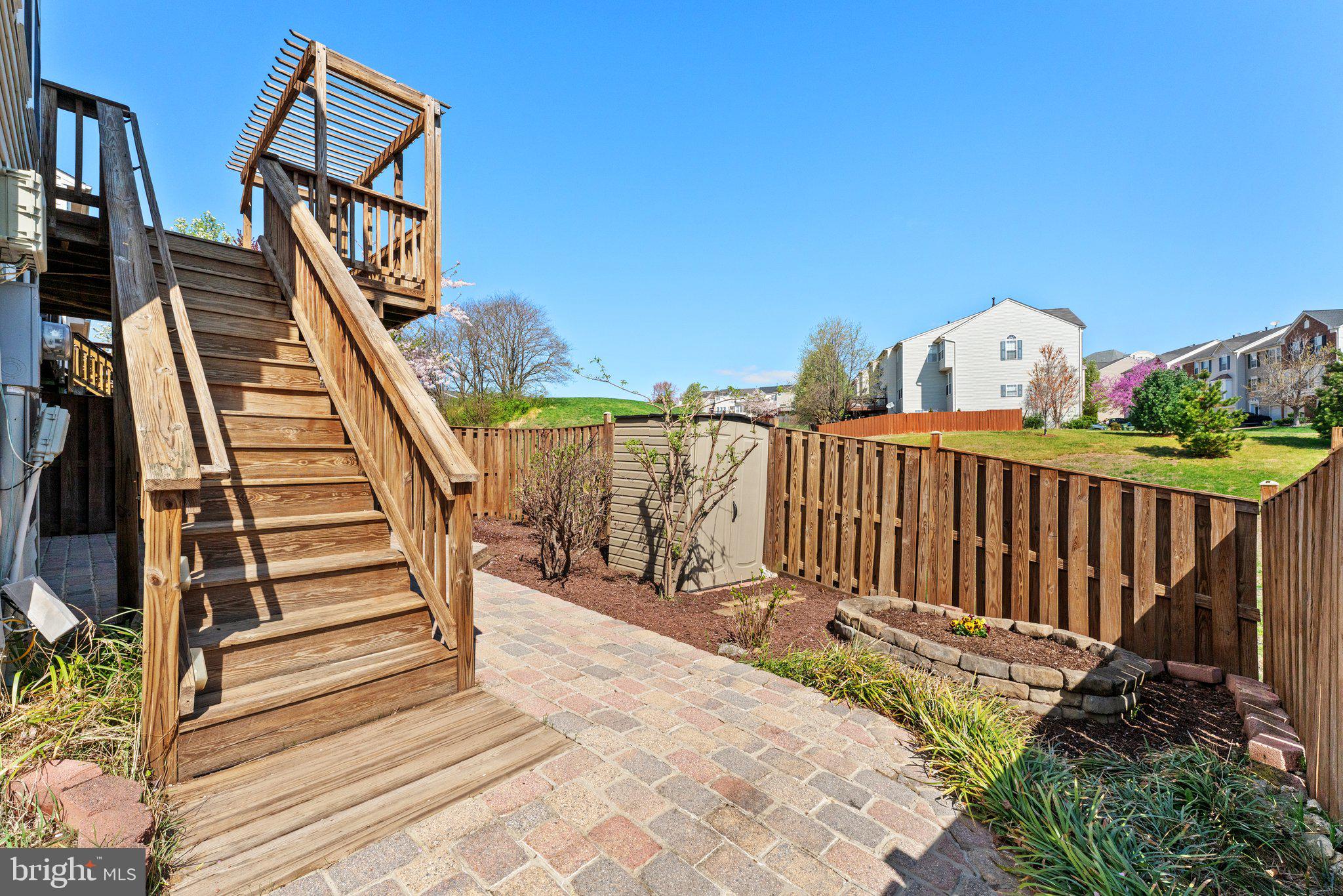 RIVERSIDE STATION - Residential