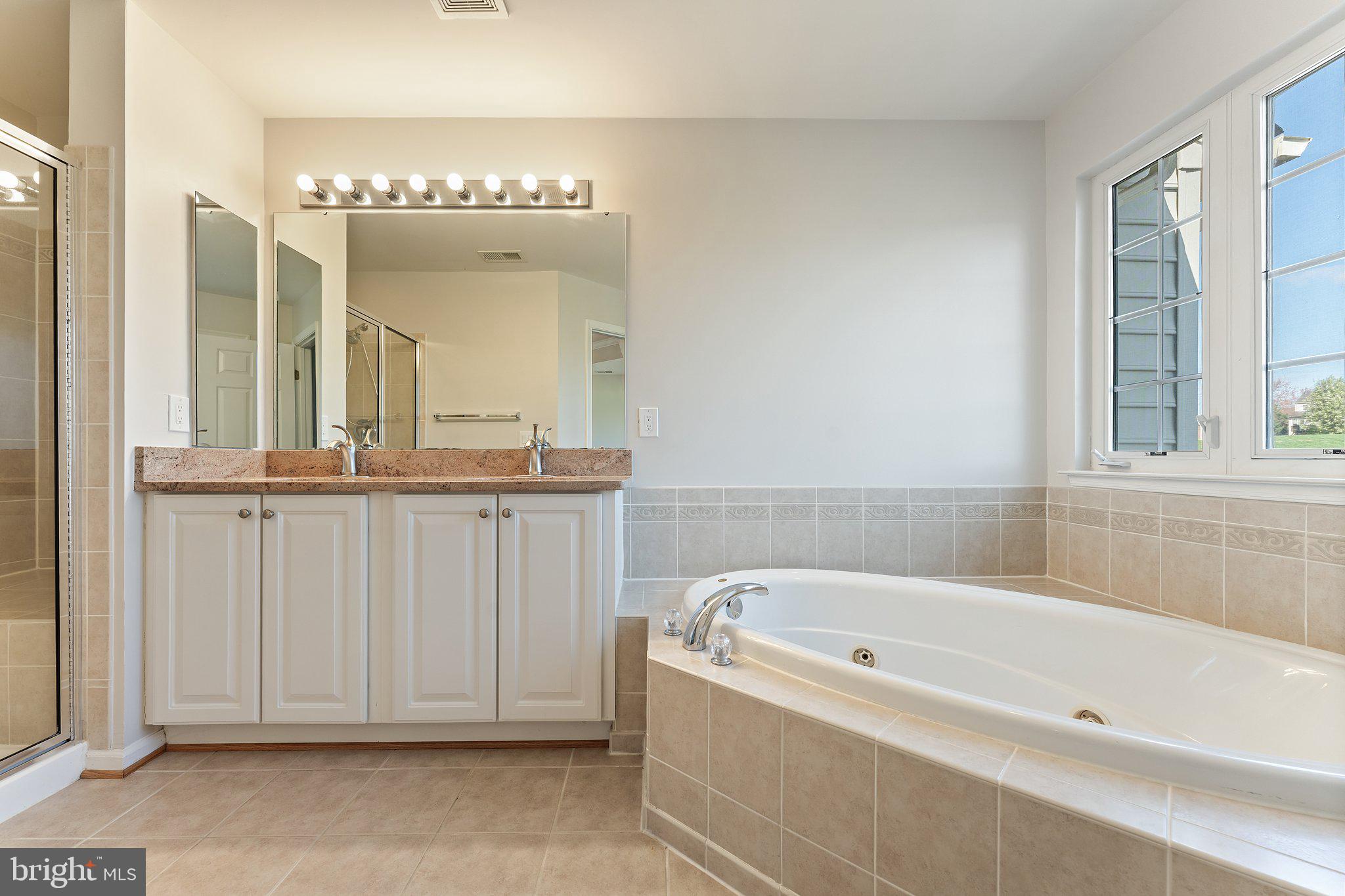 RIVERSIDE STATION - Residential