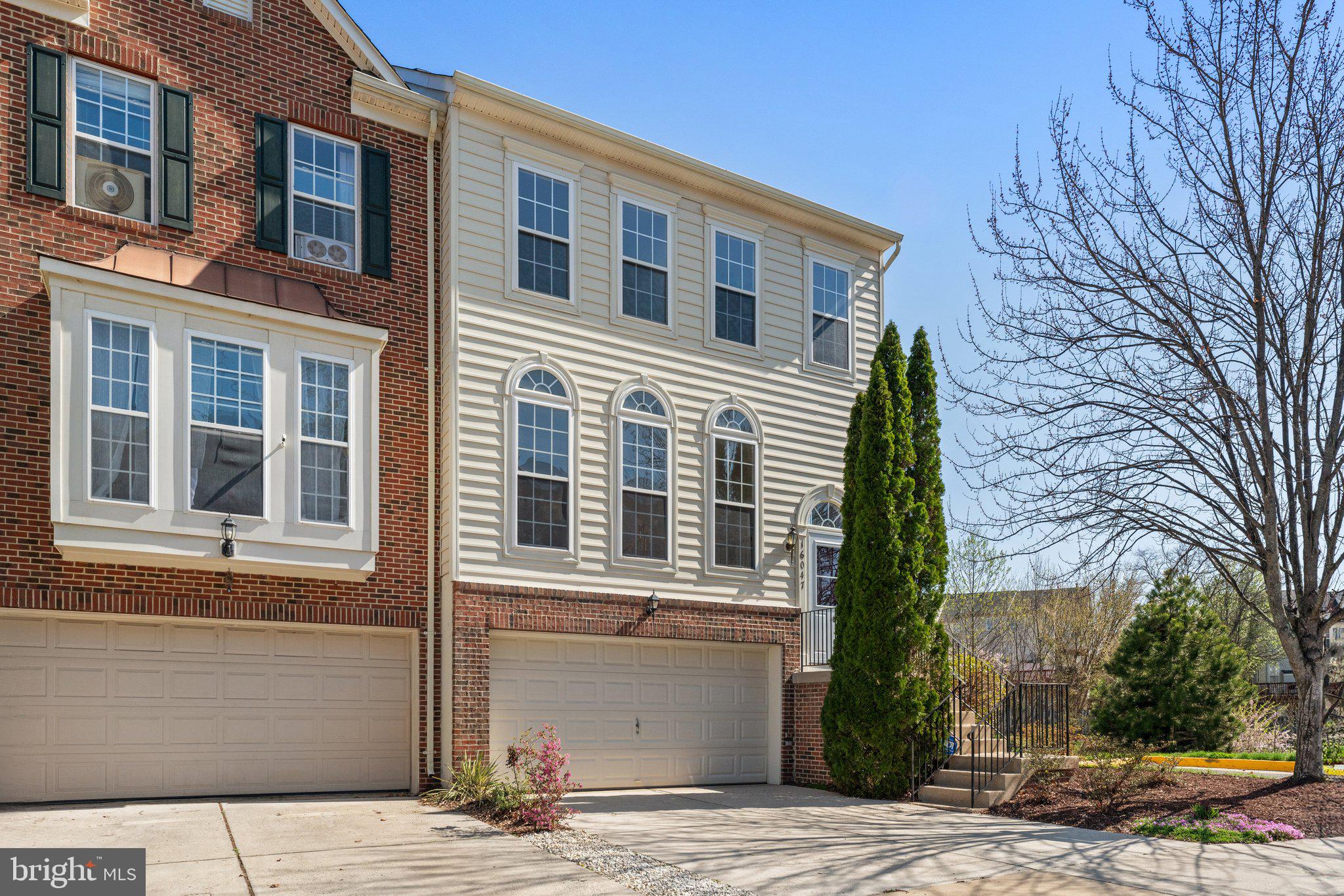 RIVERSIDE STATION - Residential