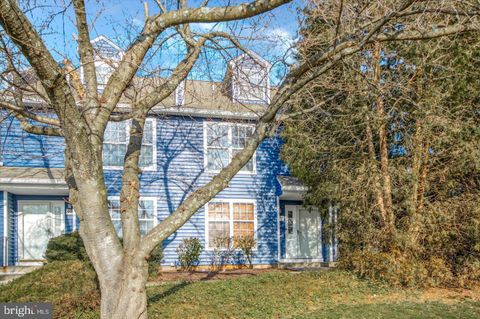 969 ROUNDHOUSE COURT 43 WEST CHESTER PA 19380