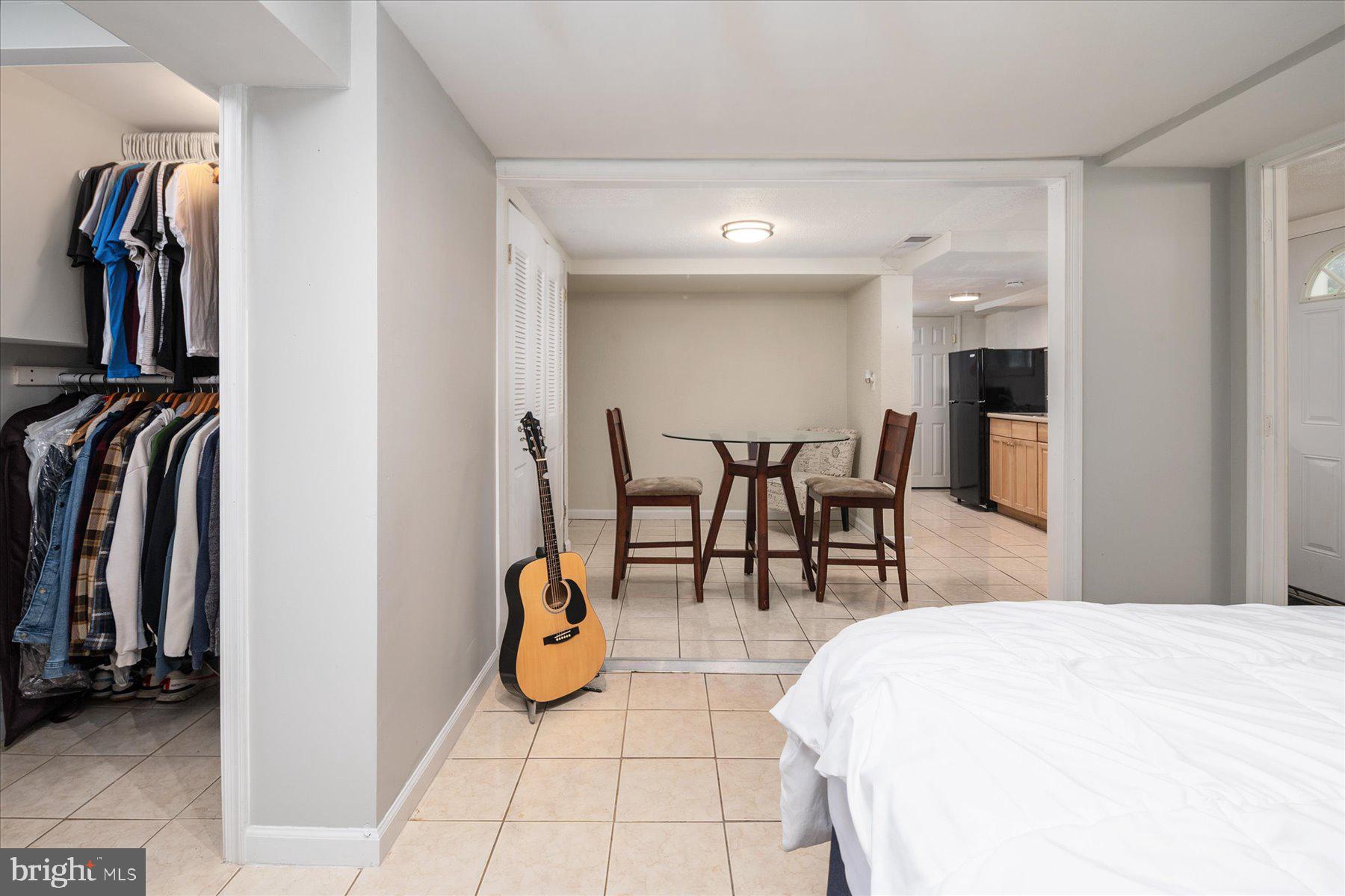 HOLLYWOOD PARK - Residential