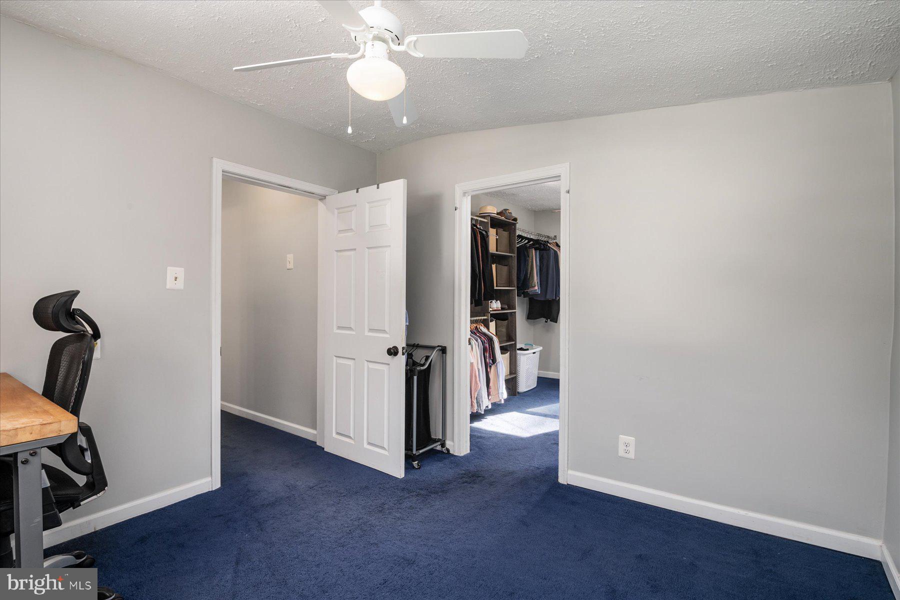 HOLLYWOOD PARK - Residential