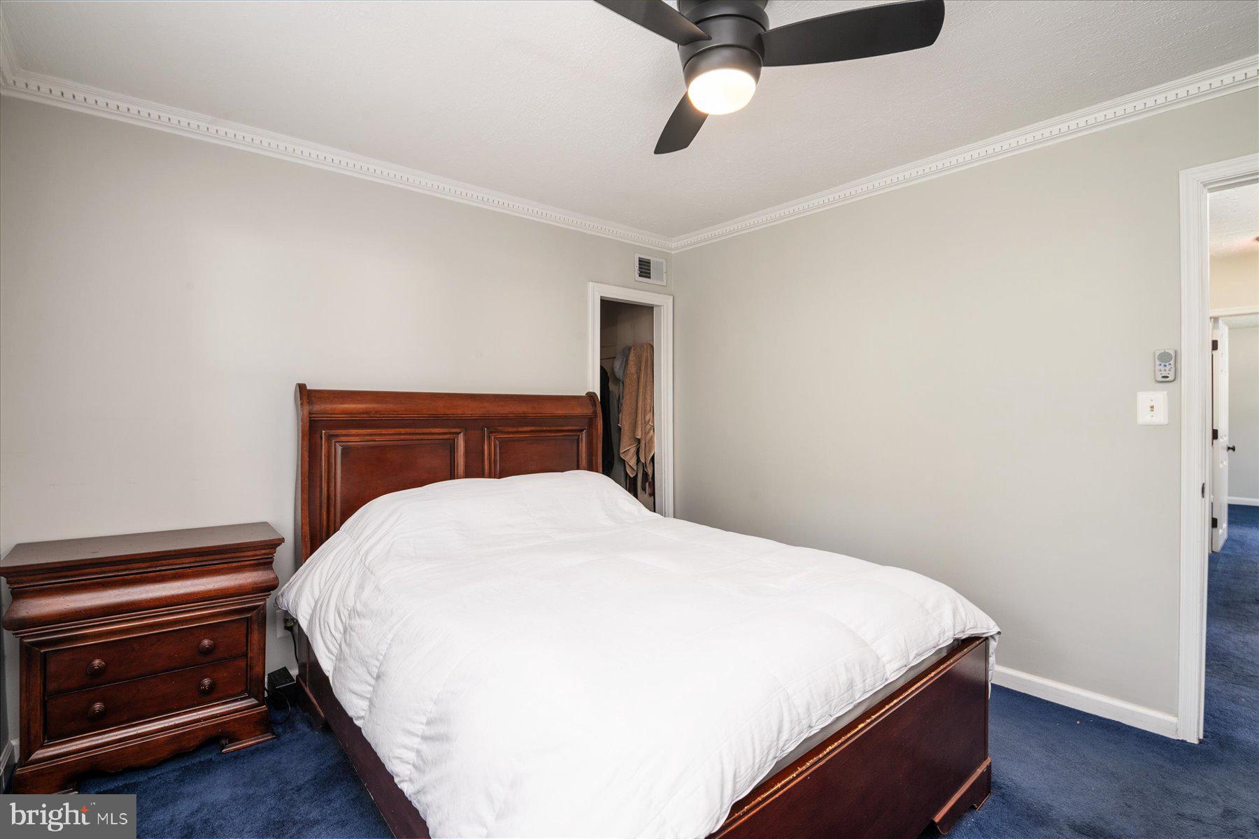 HOLLYWOOD PARK - Residential