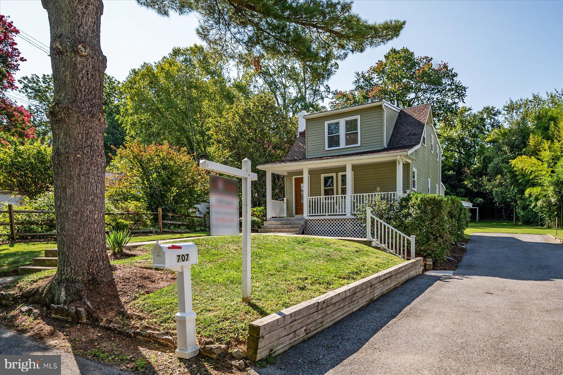 HOLLYWOOD PARK - Residential