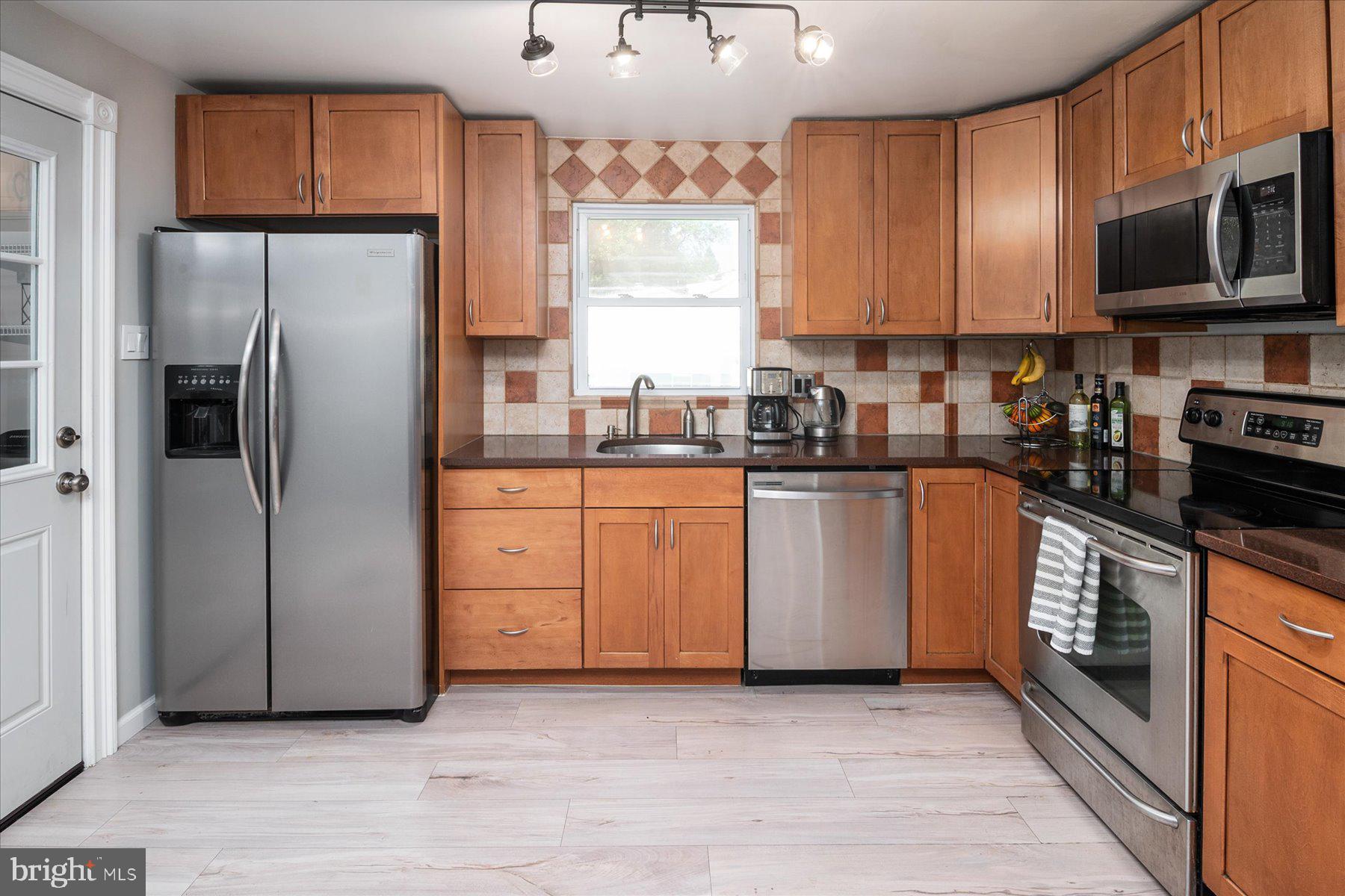 HOLLYWOOD PARK - Residential