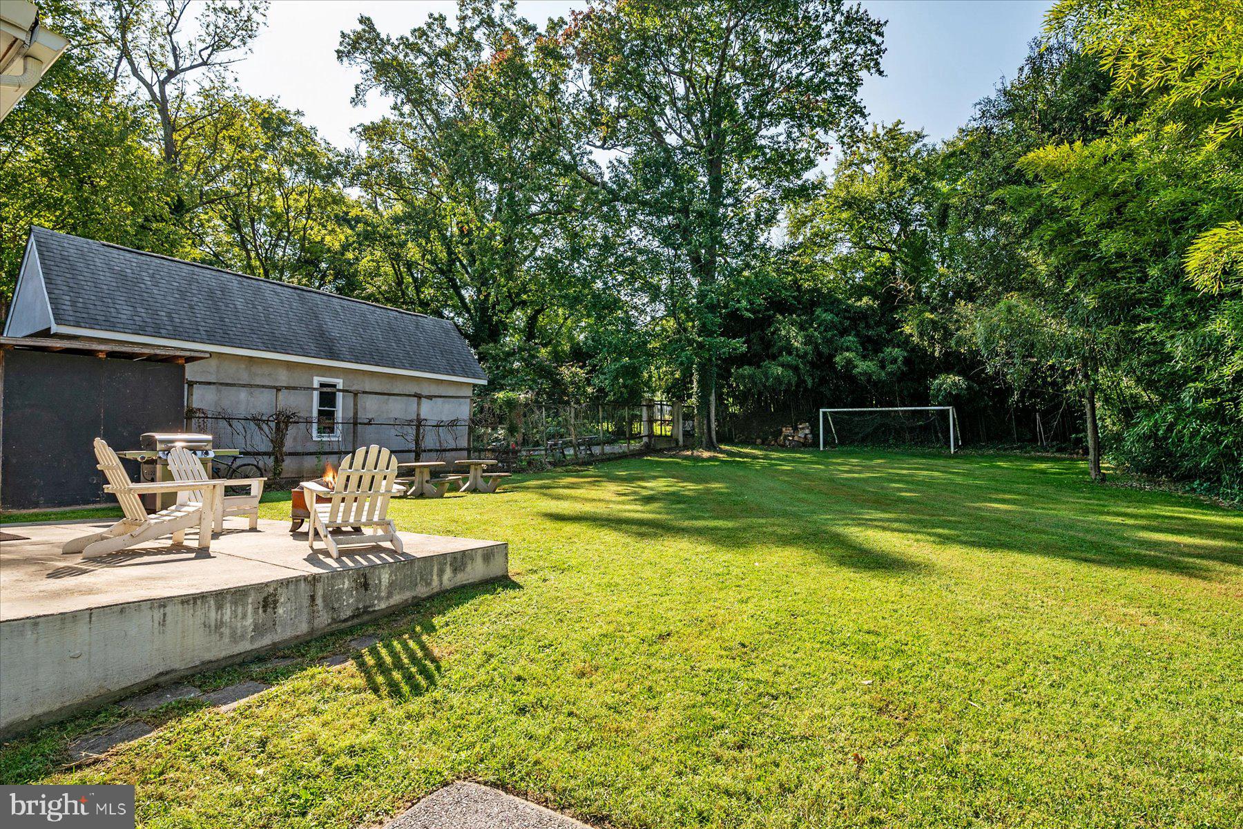 HOLLYWOOD PARK - Residential