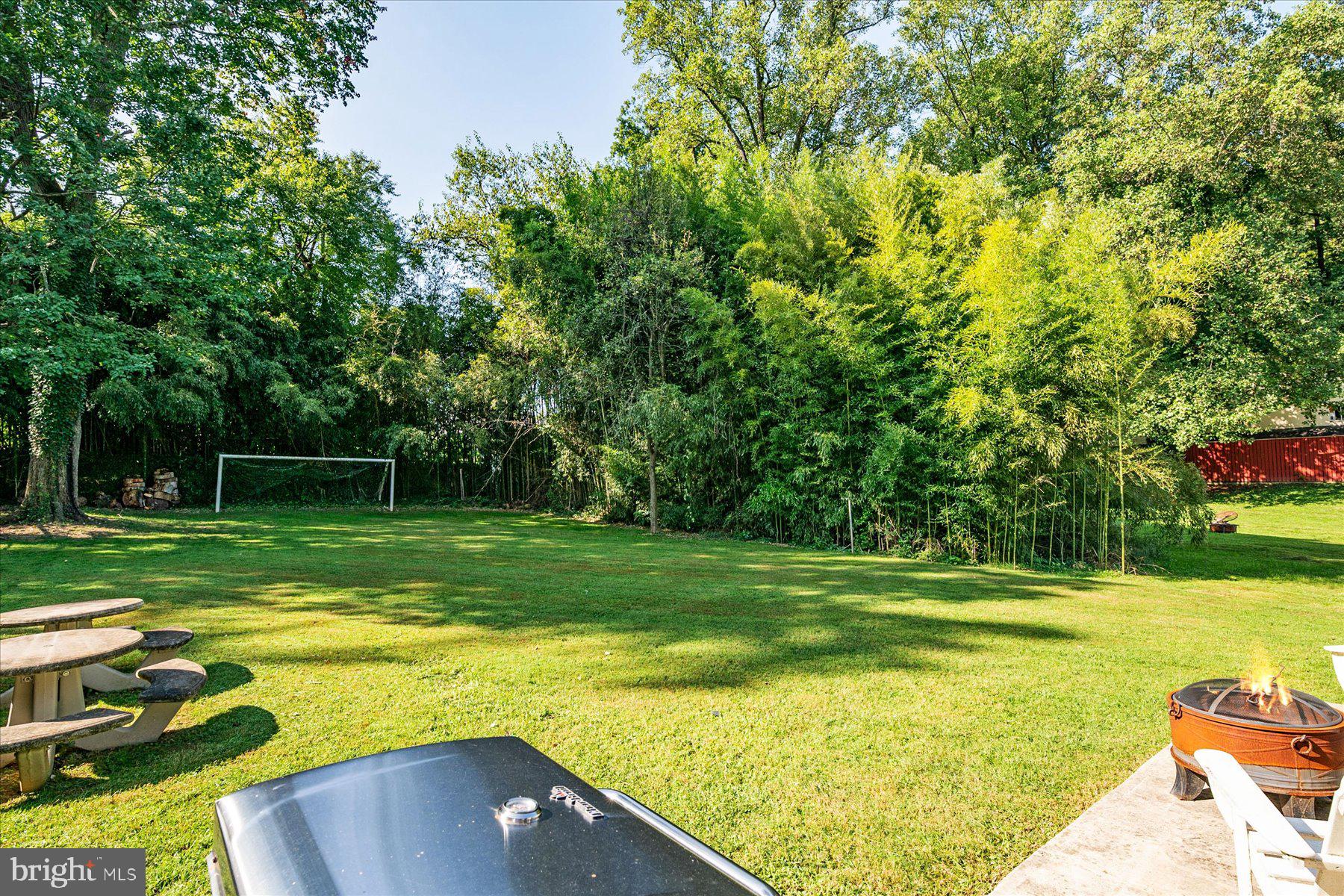 HOLLYWOOD PARK - Residential