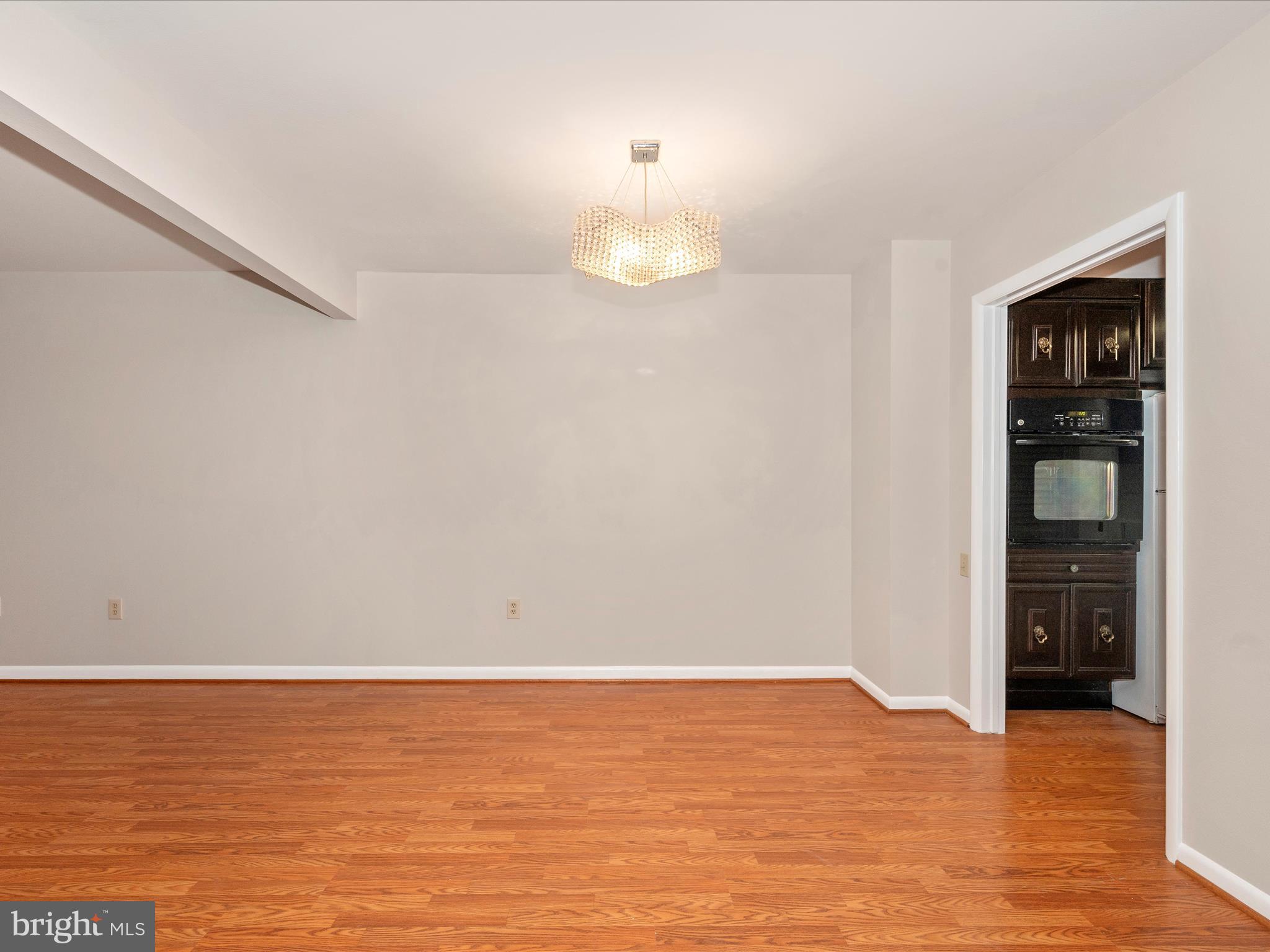 LEISURE WORLD - Residential