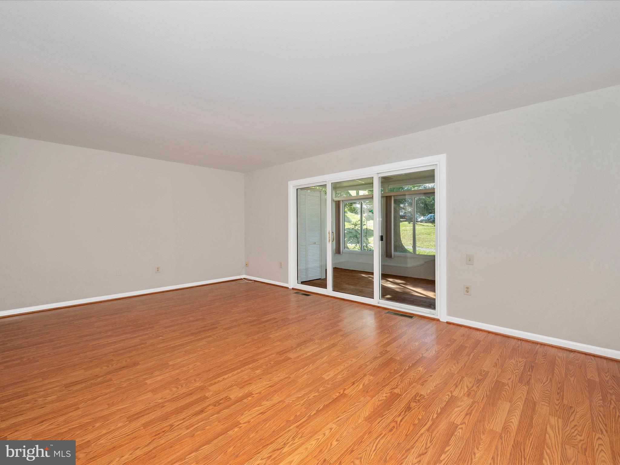 LEISURE WORLD - Residential